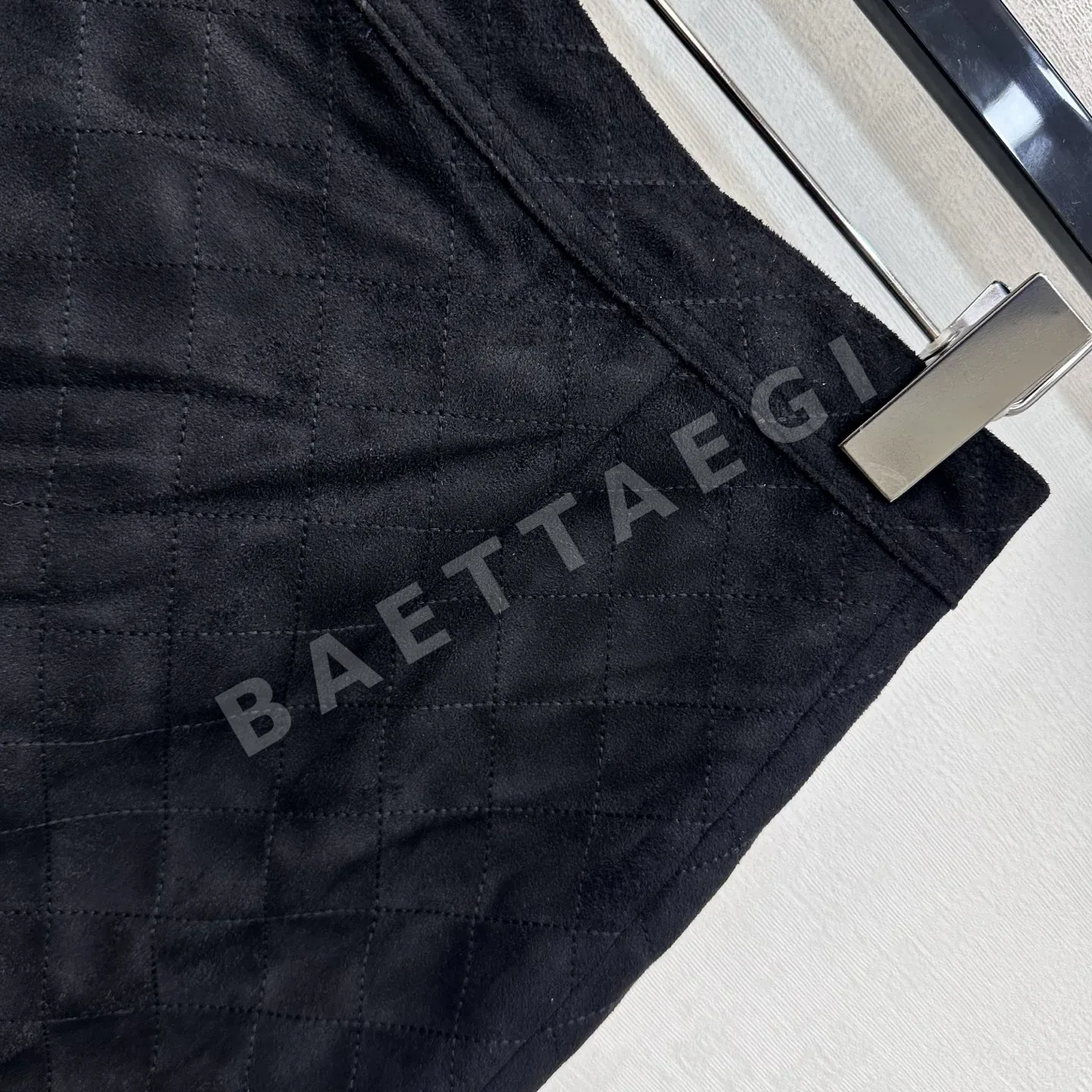 샤넬 스웨이드 퀼팅 여성 스커트 상세 이미지 8
