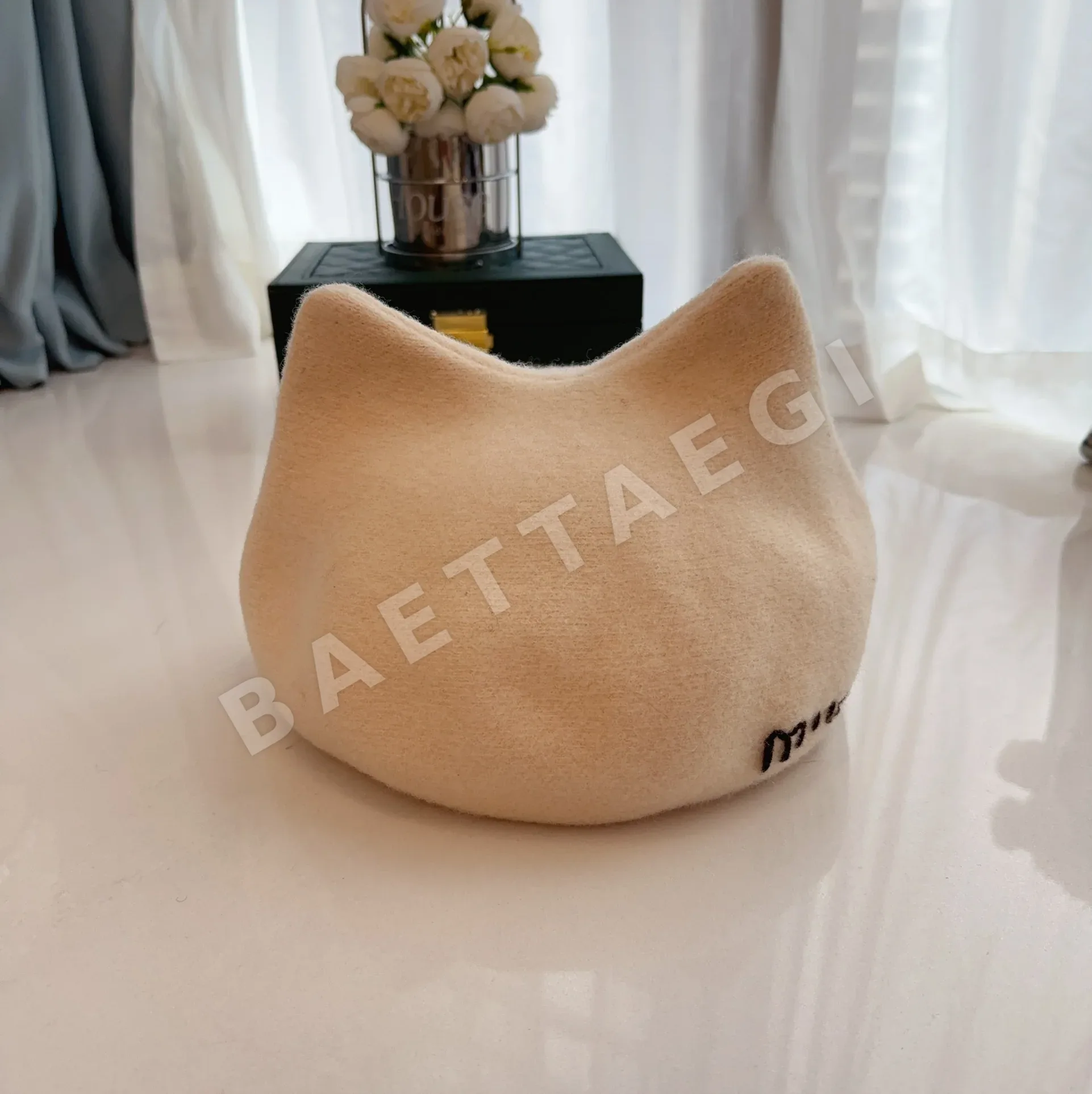 미우미우 모자 81077 Miu Miu Cap