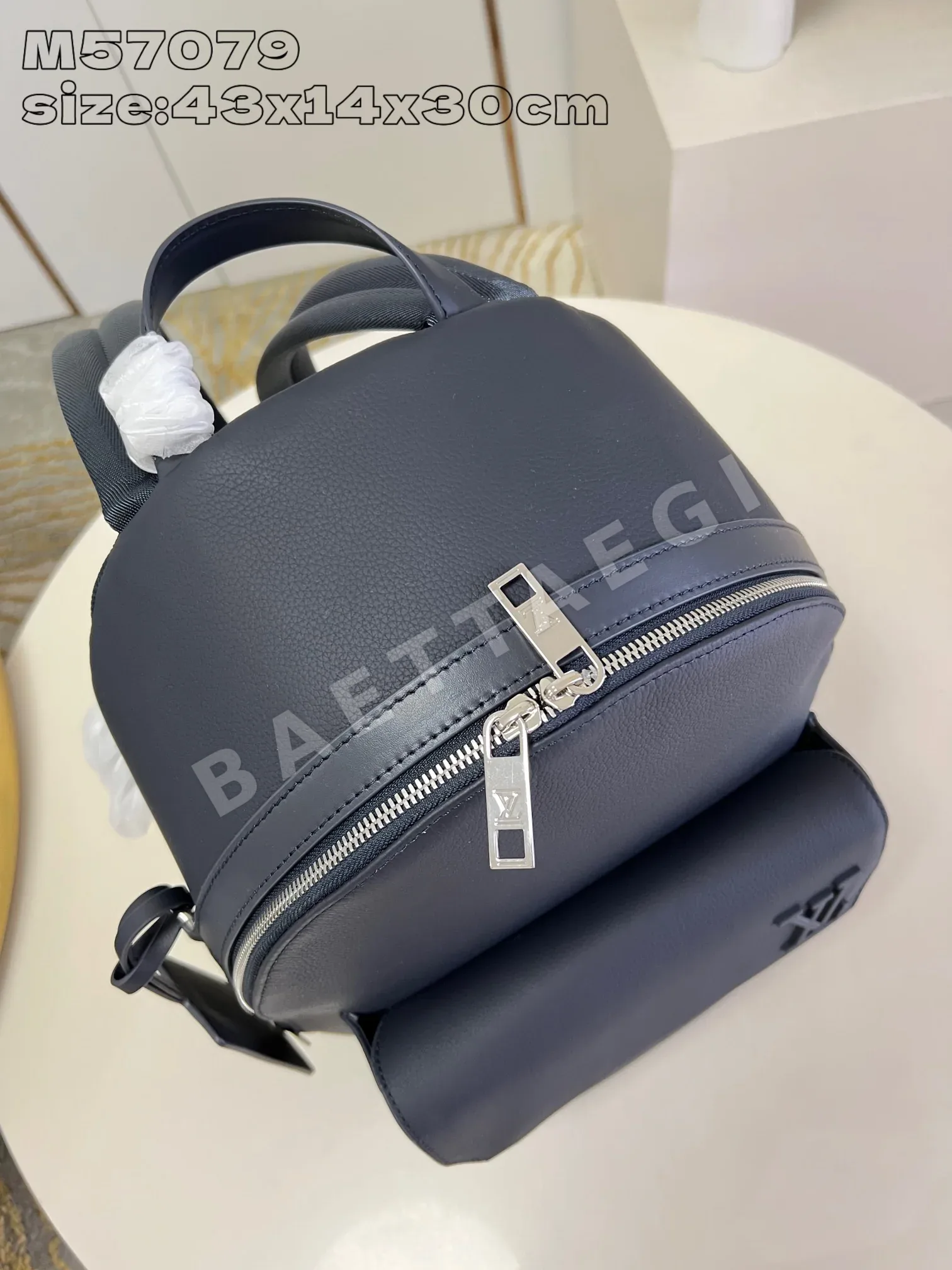 루이비통 M57079 블루 백팩 상세 이미지 7
