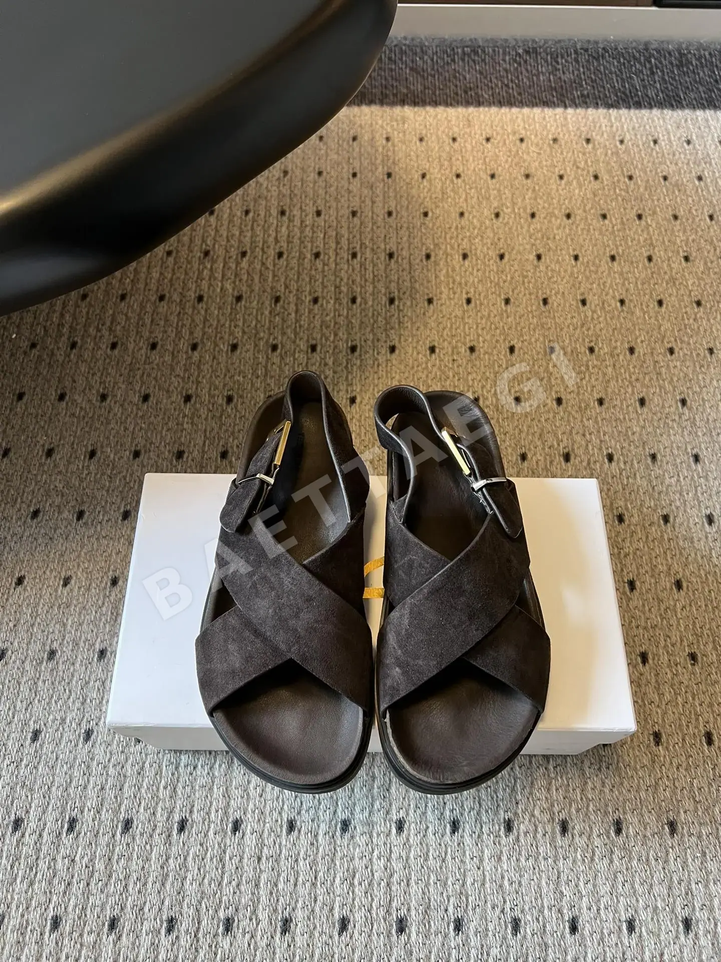 더로우 크로스 스트랩 백스트랩 캐주얼 샌들 95472