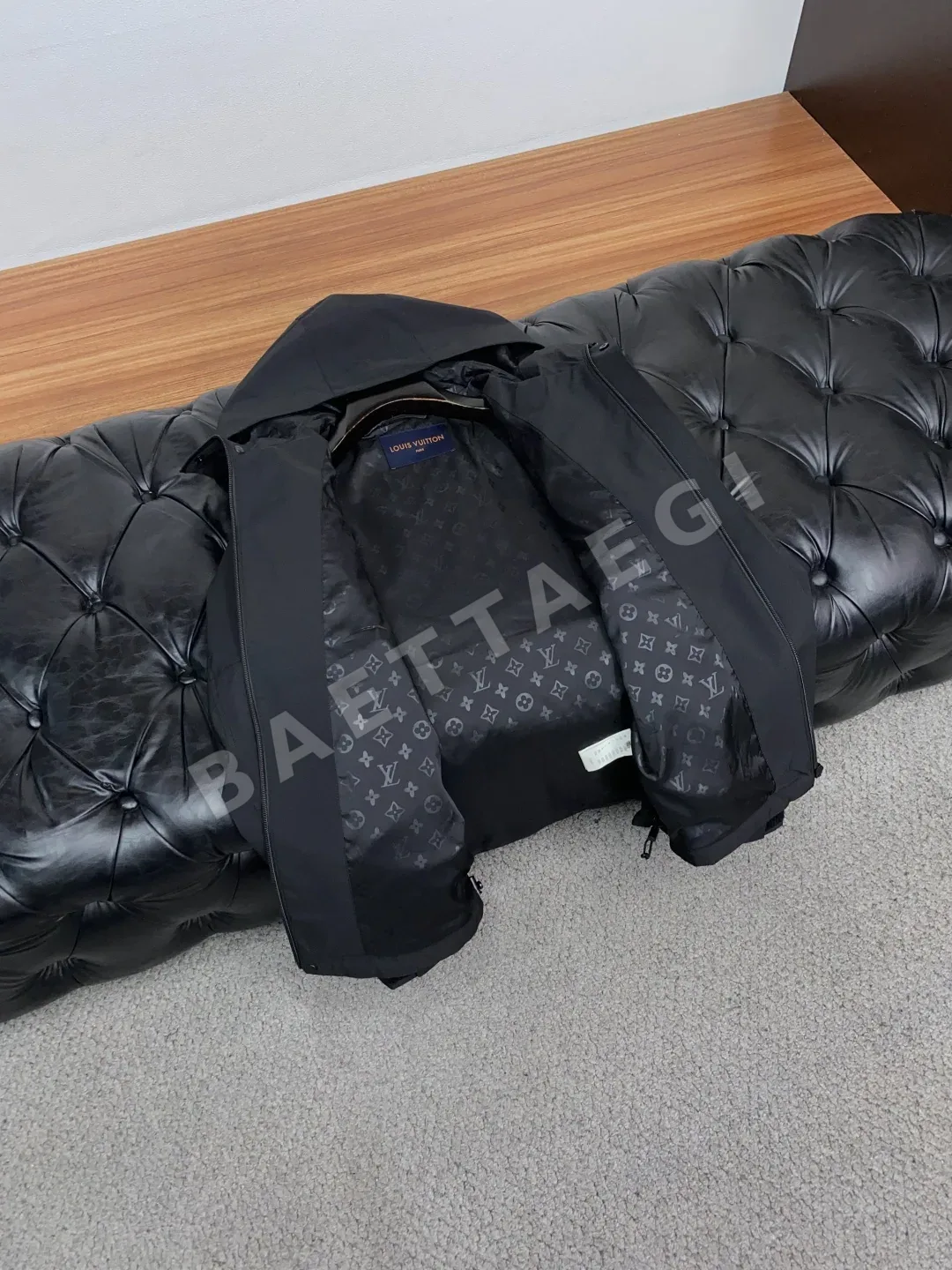 루이비통 후드 윈드브레이커 자켓 상세 이미지 7