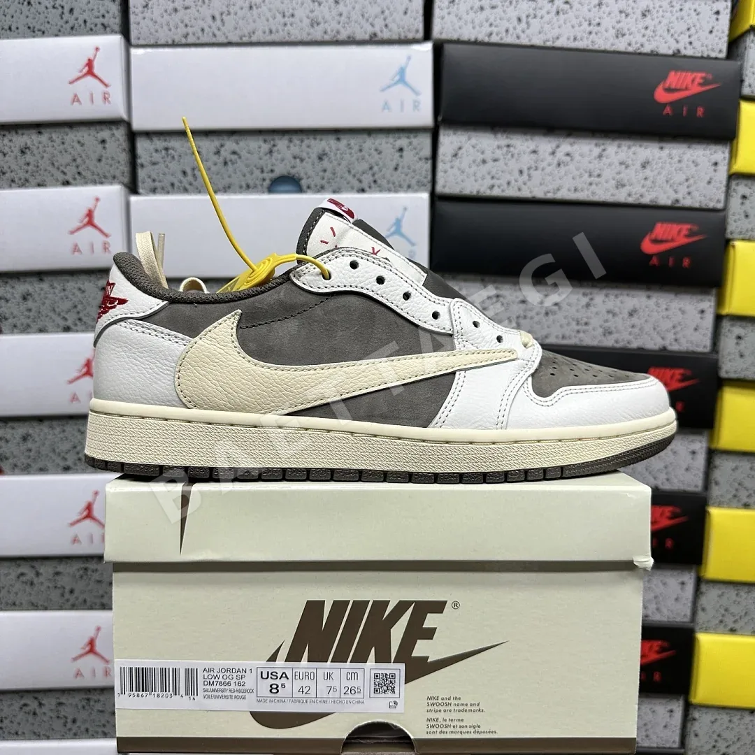 나이키 [GX] DM7866-162 201737 Nike Travis Scott Reverse Mocha 1