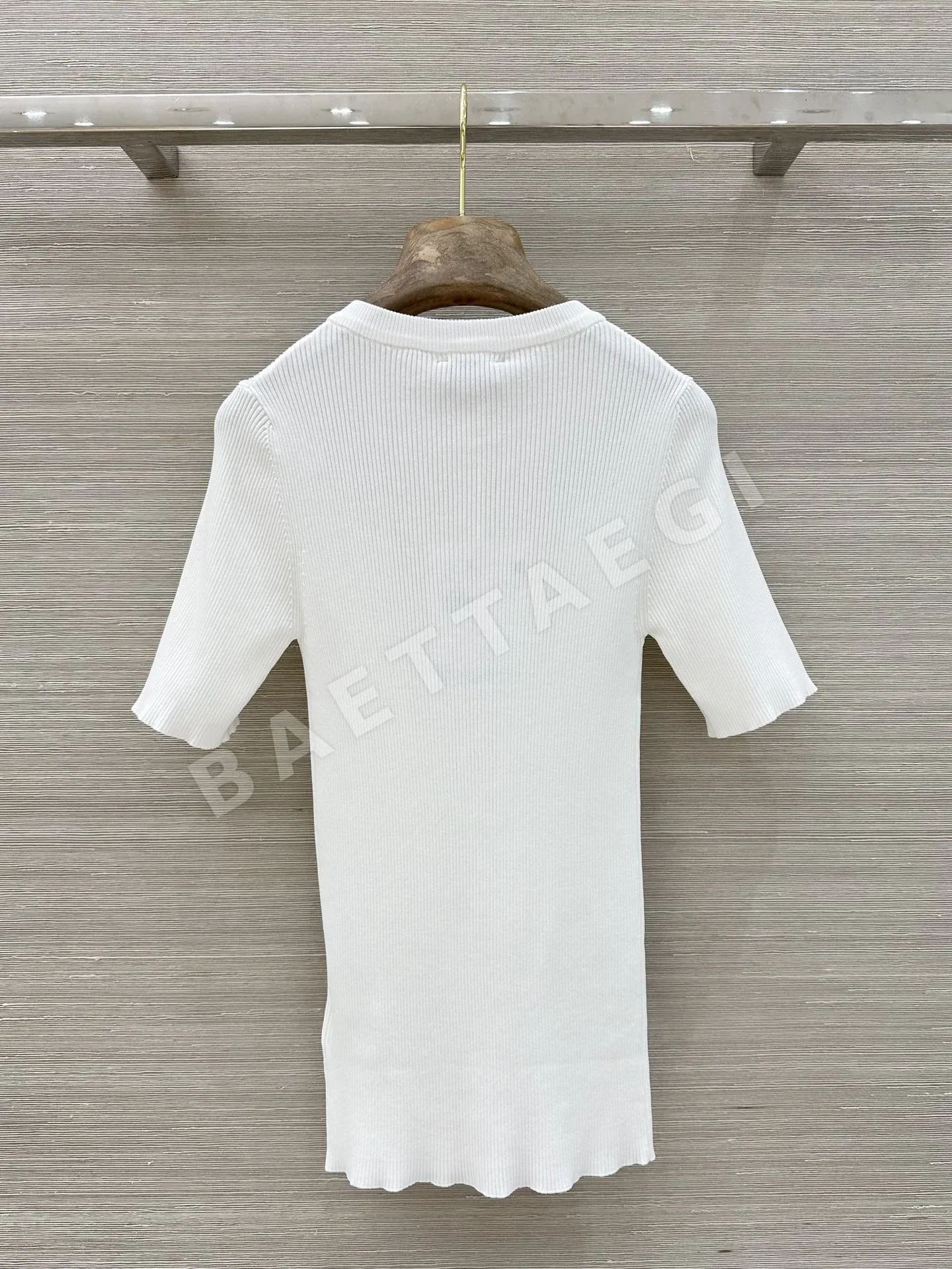 샤넬 라인스톤 플라워 메탈 버튼 니트 반팔 탑 상세 이미지 5