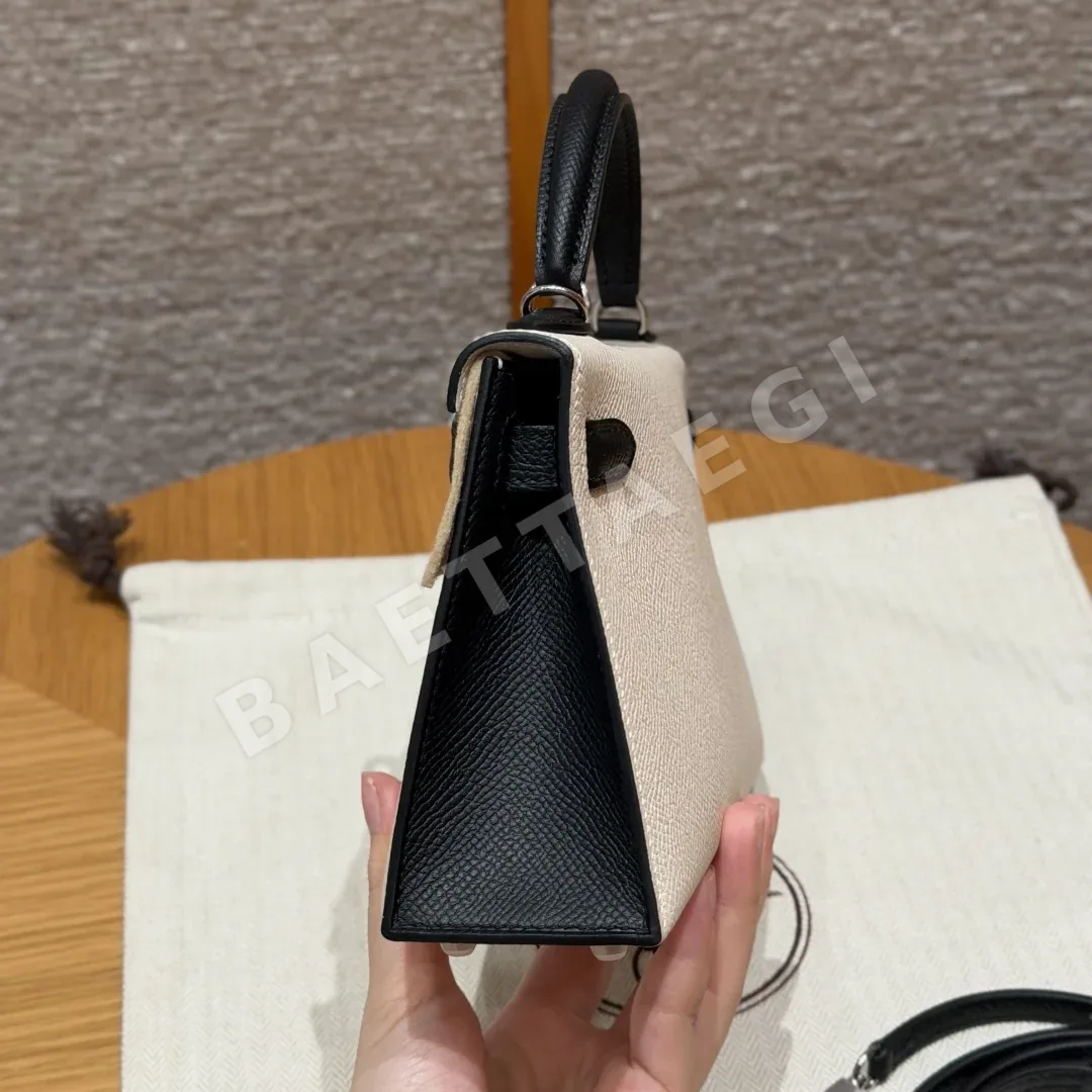 에르메스 미니 켈리 2 가죽 가방 상세 이미지 4