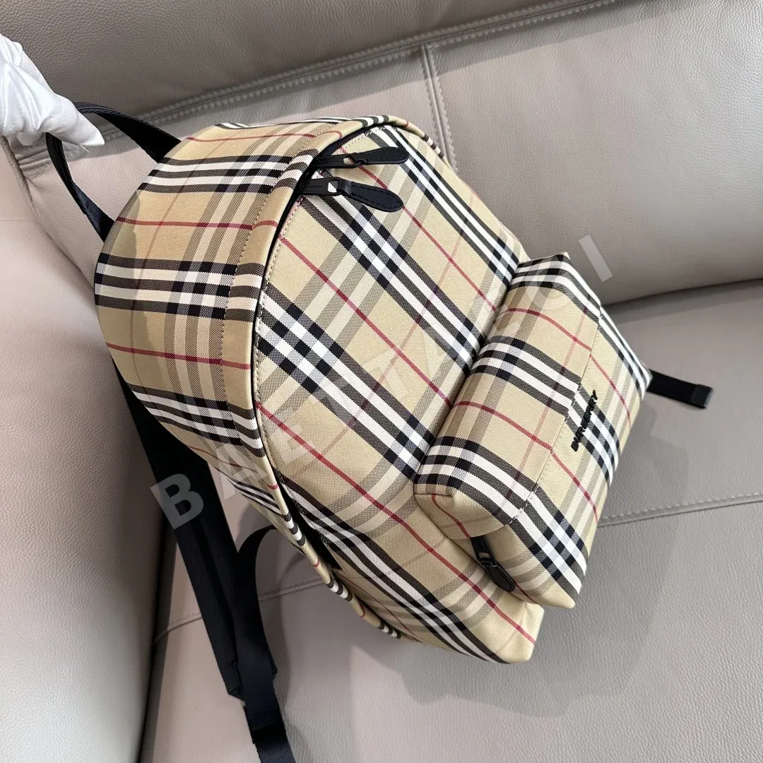 버버리 가방 상세 이미지 3