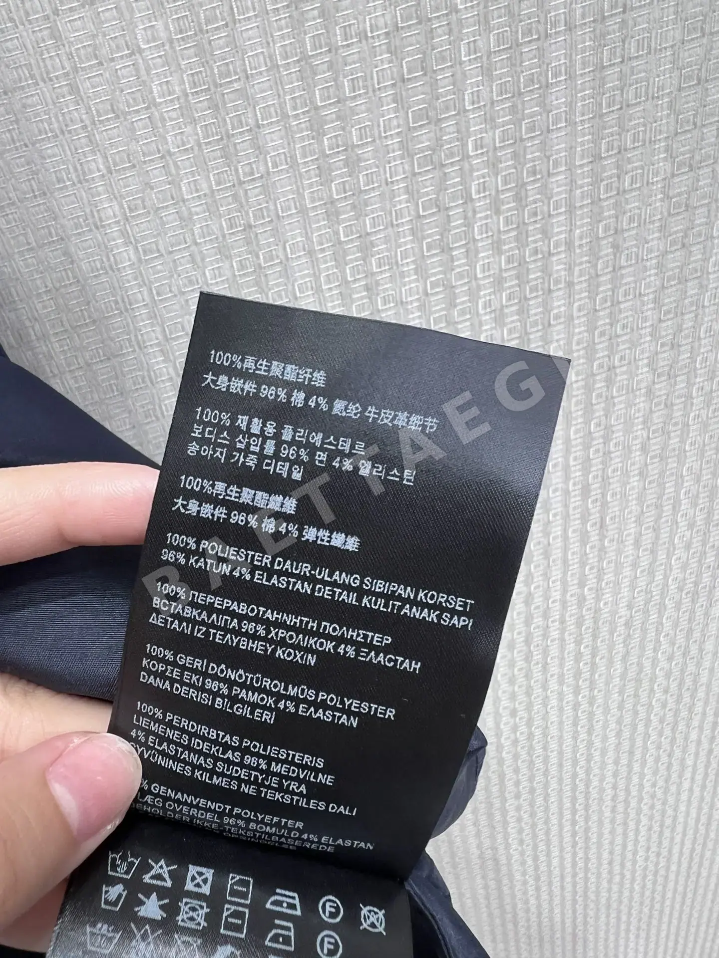 미우미우 하프 집업 노슬리브 후드 원피스 상세 이미지 9