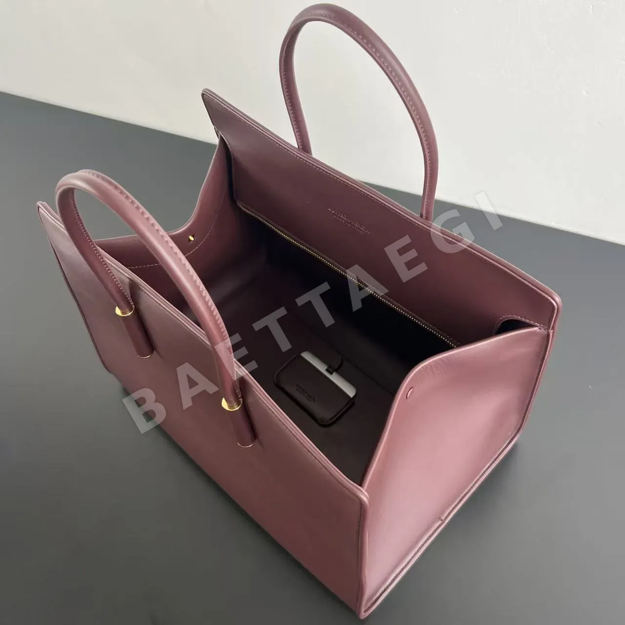 보테가베네타 바바라 램스킨 핸드백 상세 이미지 5