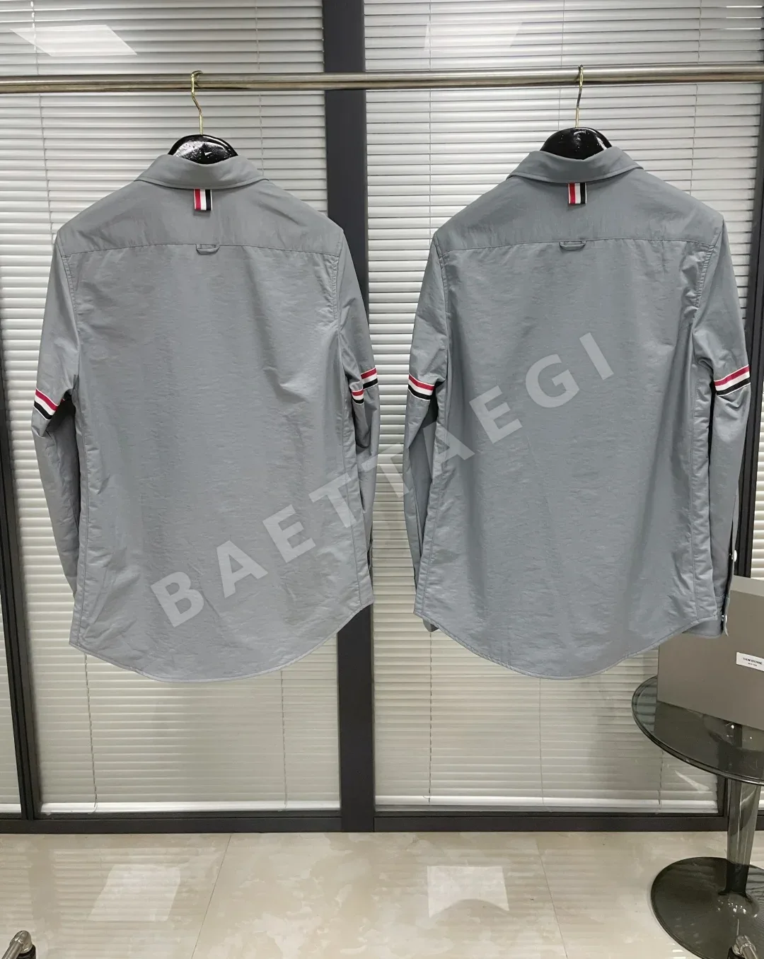 톰브라운 더블 슬리브 남성 셔츠 재킷 상세 이미지 3