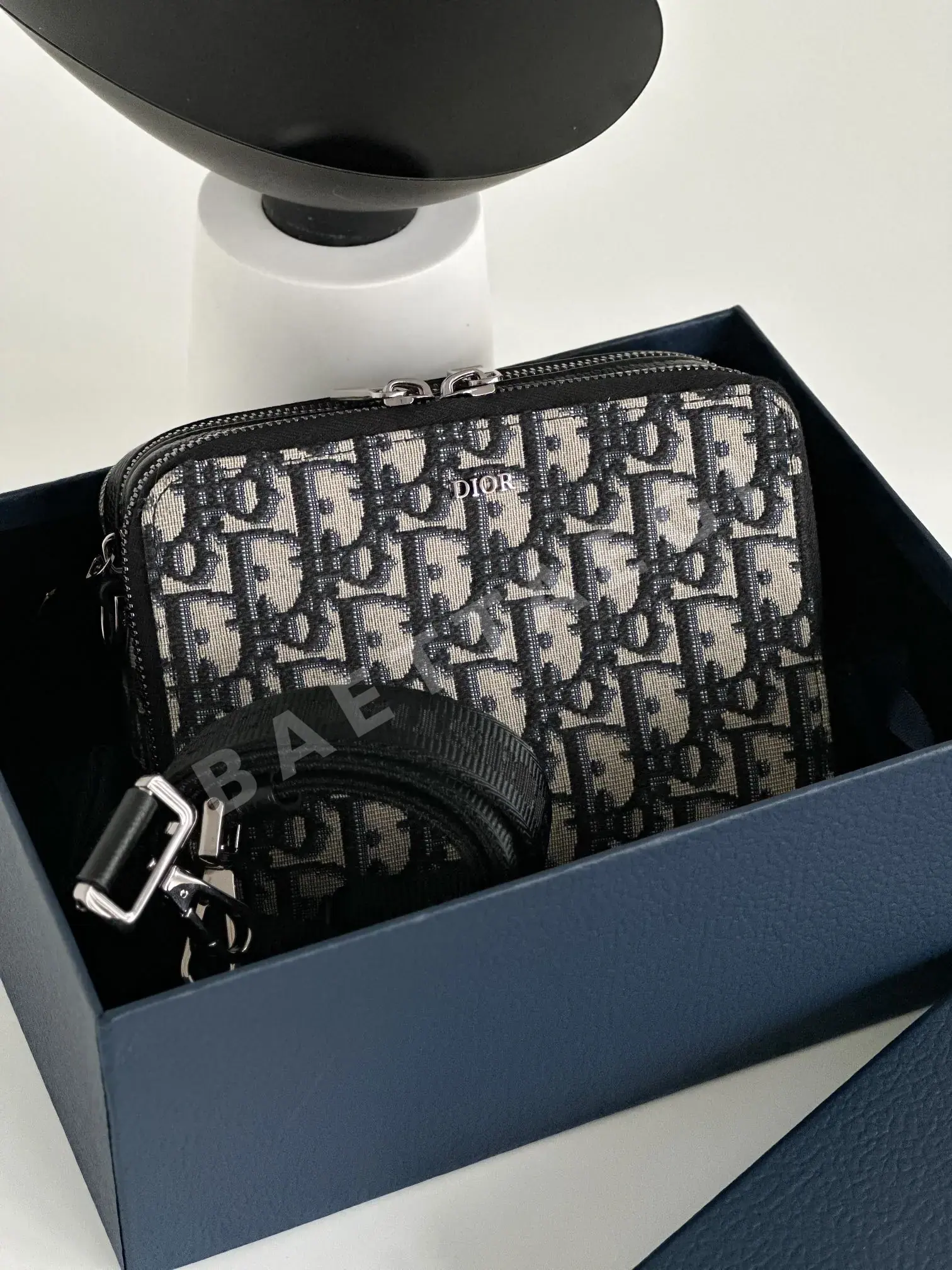 디올 BB 카메라백 106541