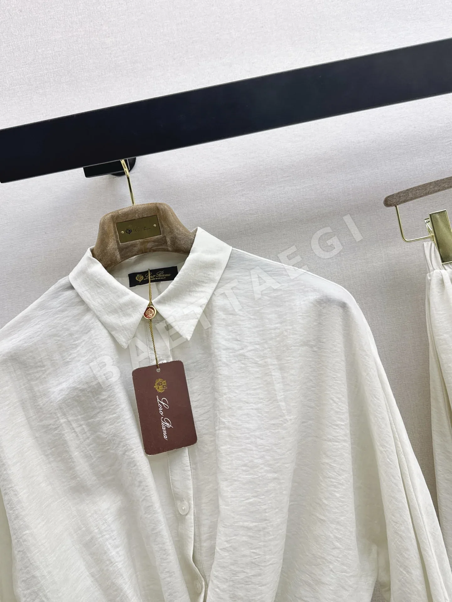 로로피아나 노트 넥 실크 코튼 오버사이즈 셔츠 상세 이미지 5