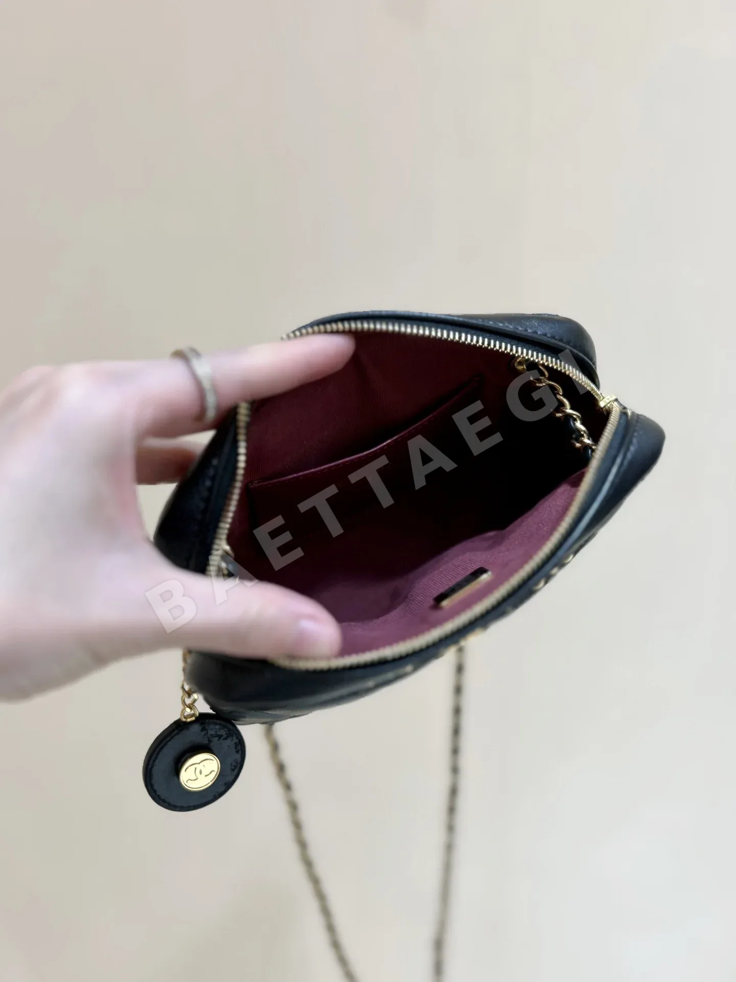 샤넬 24K 금장 카메라백 AS5187 상세 이미지 5