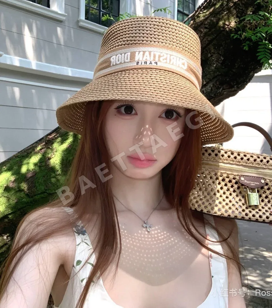 디올 자수 로고 밀짚 모자 상세 이미지 2