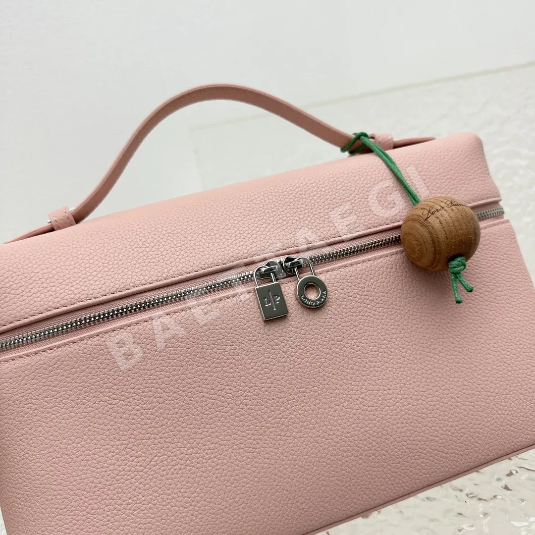 로로피아나 라지 핑크 엑스트라포켓 가방 상세 이미지 5