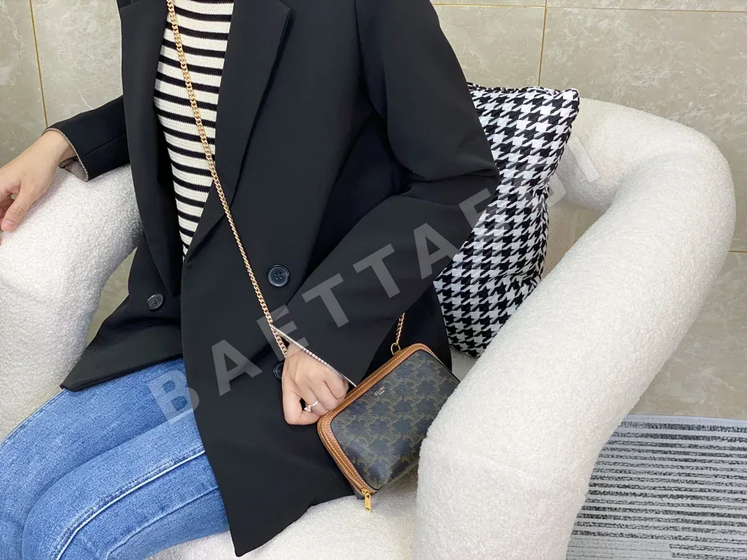 셀린느 조개 모양 가방 86367