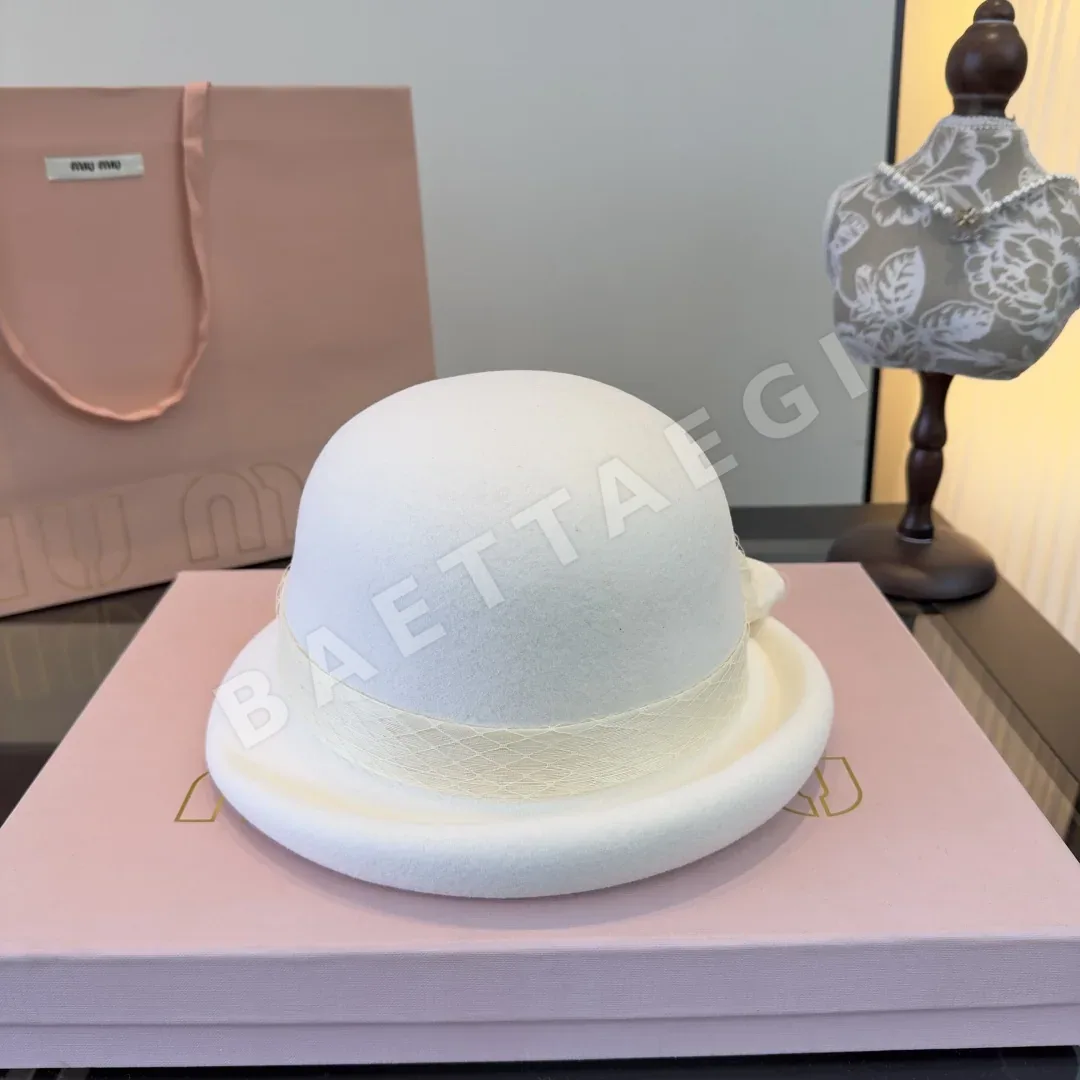 미우미우 모자 185800 Miu Miu Cap 상세 이미지 8