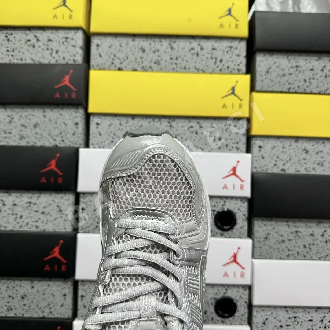 아식스 [LZ] 젤 카야노 14 1202A056-113 200579 Asics Gel-Kayano 14 상세 이미지 4