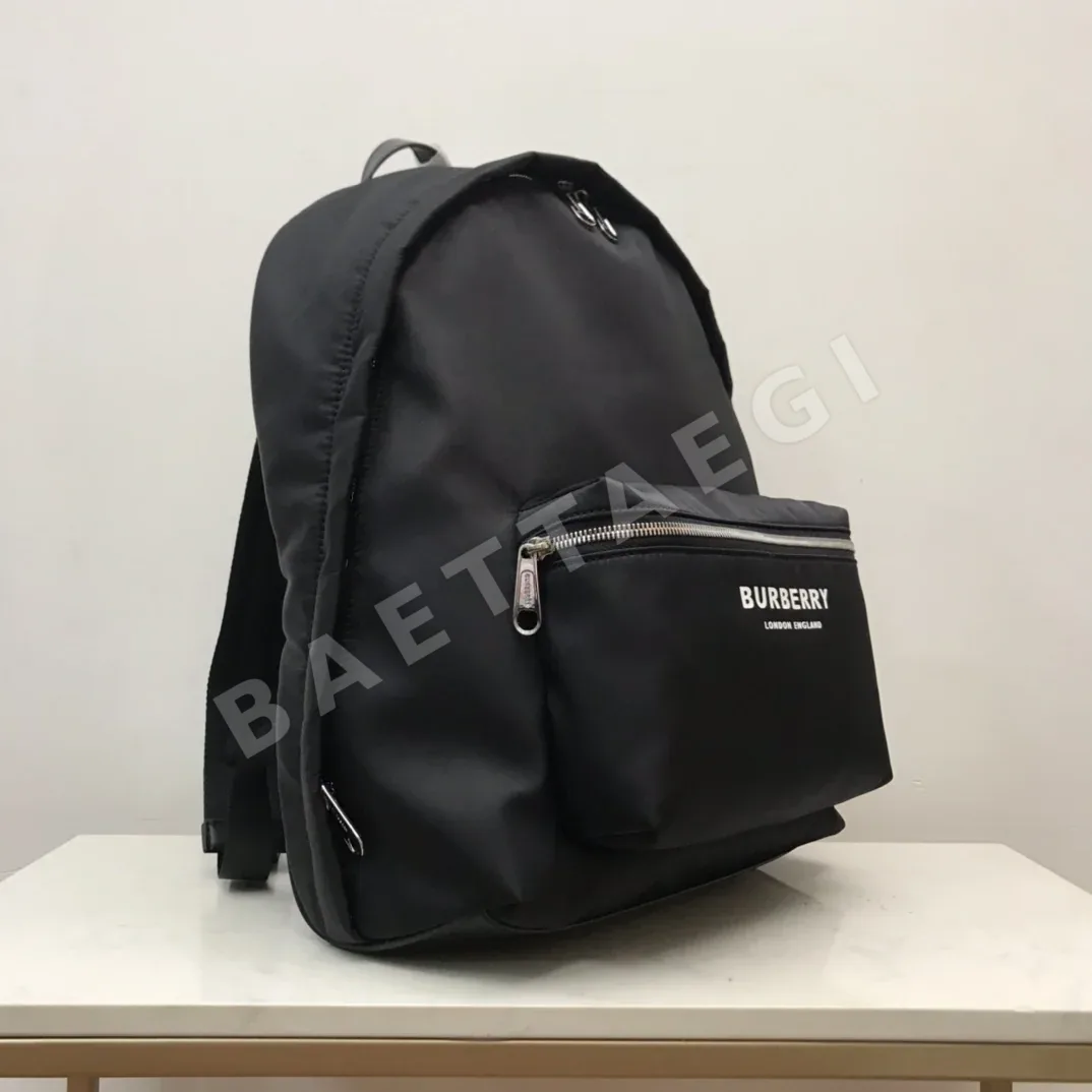 버버리 가죽 트리밍 로고 프린트 가방 상세 이미지 2