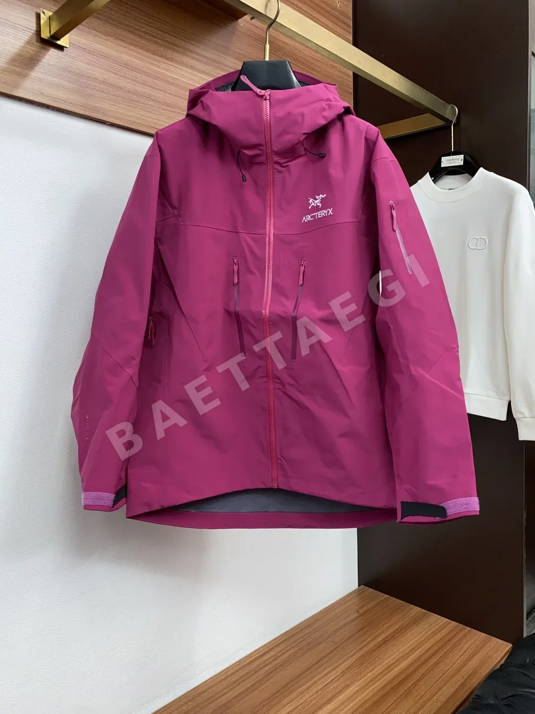 아크테릭스 알파 SV GORE-TEX 프로 남성 자켓 169816