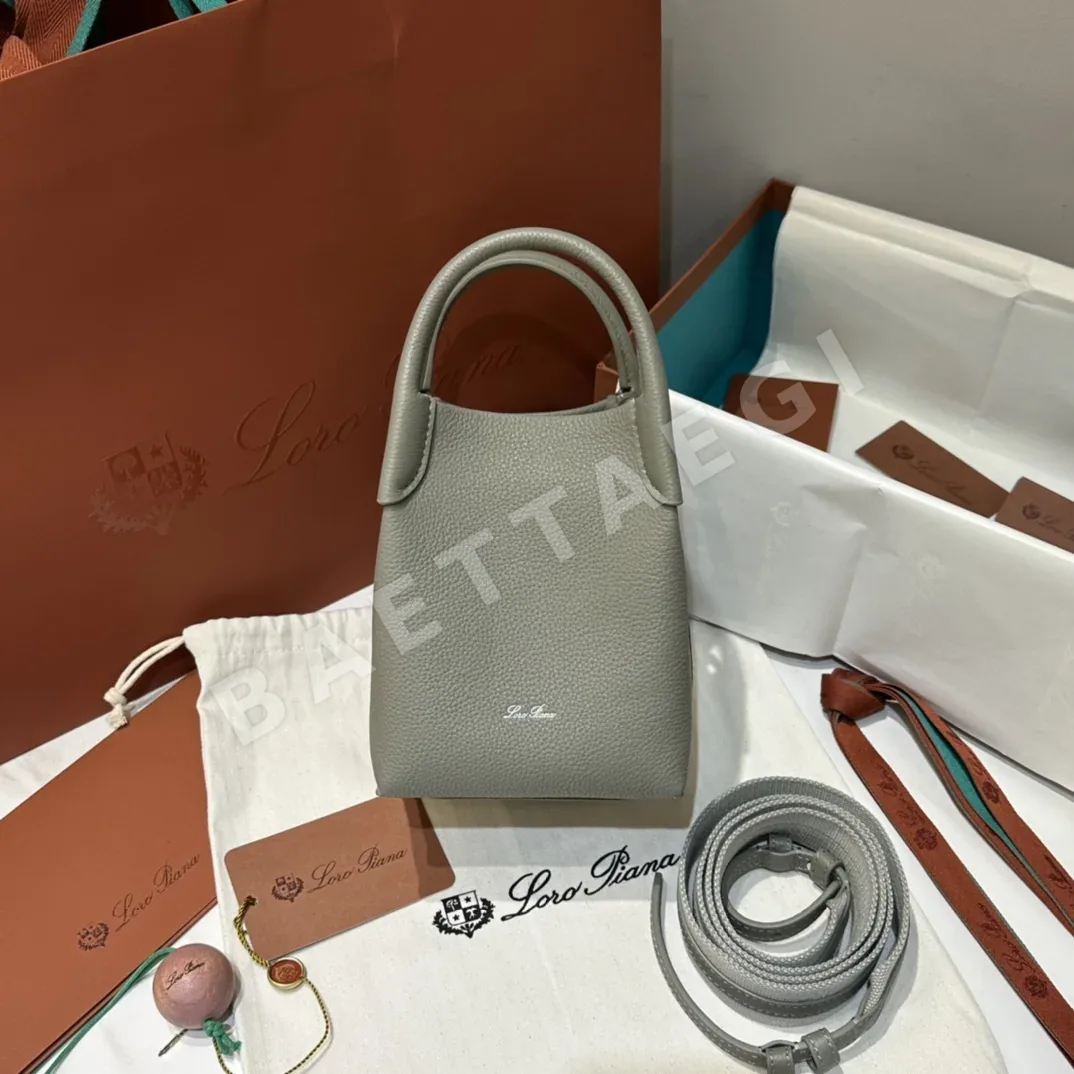 로로피아나 라 프레리 송아지가죽 버킷 가방 191249