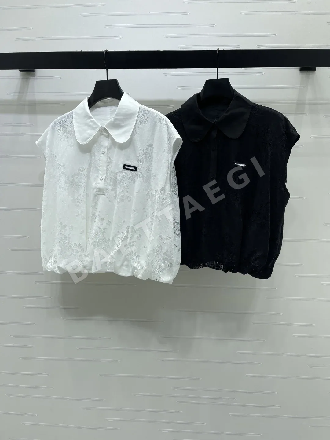 미우미우 피터팬 카라 노슬리브 셔링 반팔 셔츠 101680