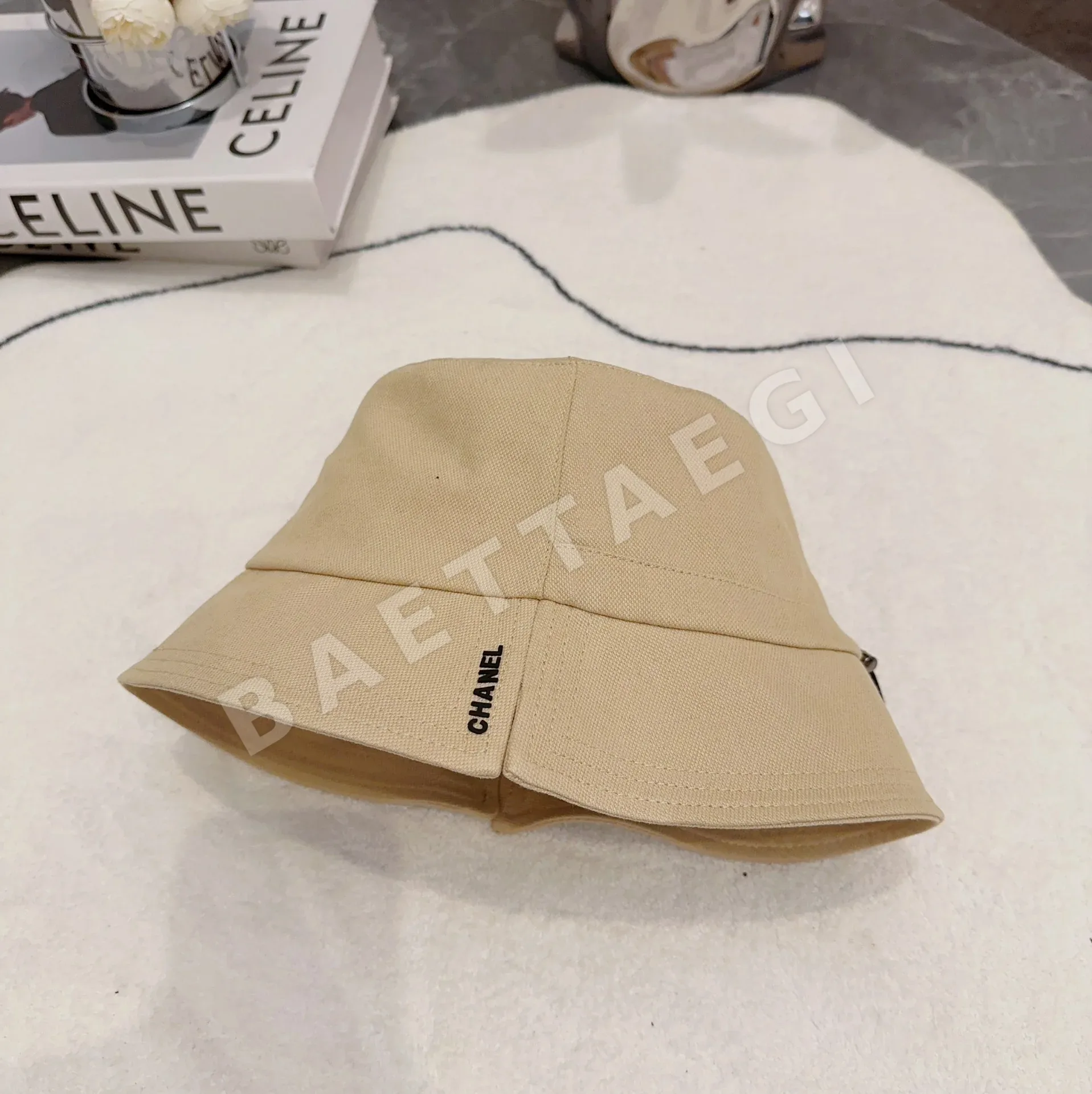샤넬 빈티지풍 드로스트링 버킷햇 상세 이미지 9
