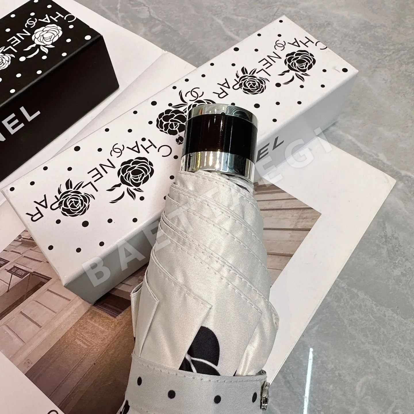 샤넬 우산 85348 Chanel Umbrella 상세 이미지 2