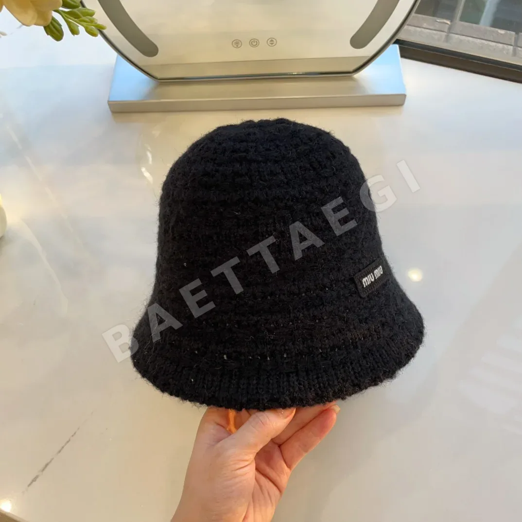 미우미우 모자 81249 Miu Miu Cap 상세 이미지 5