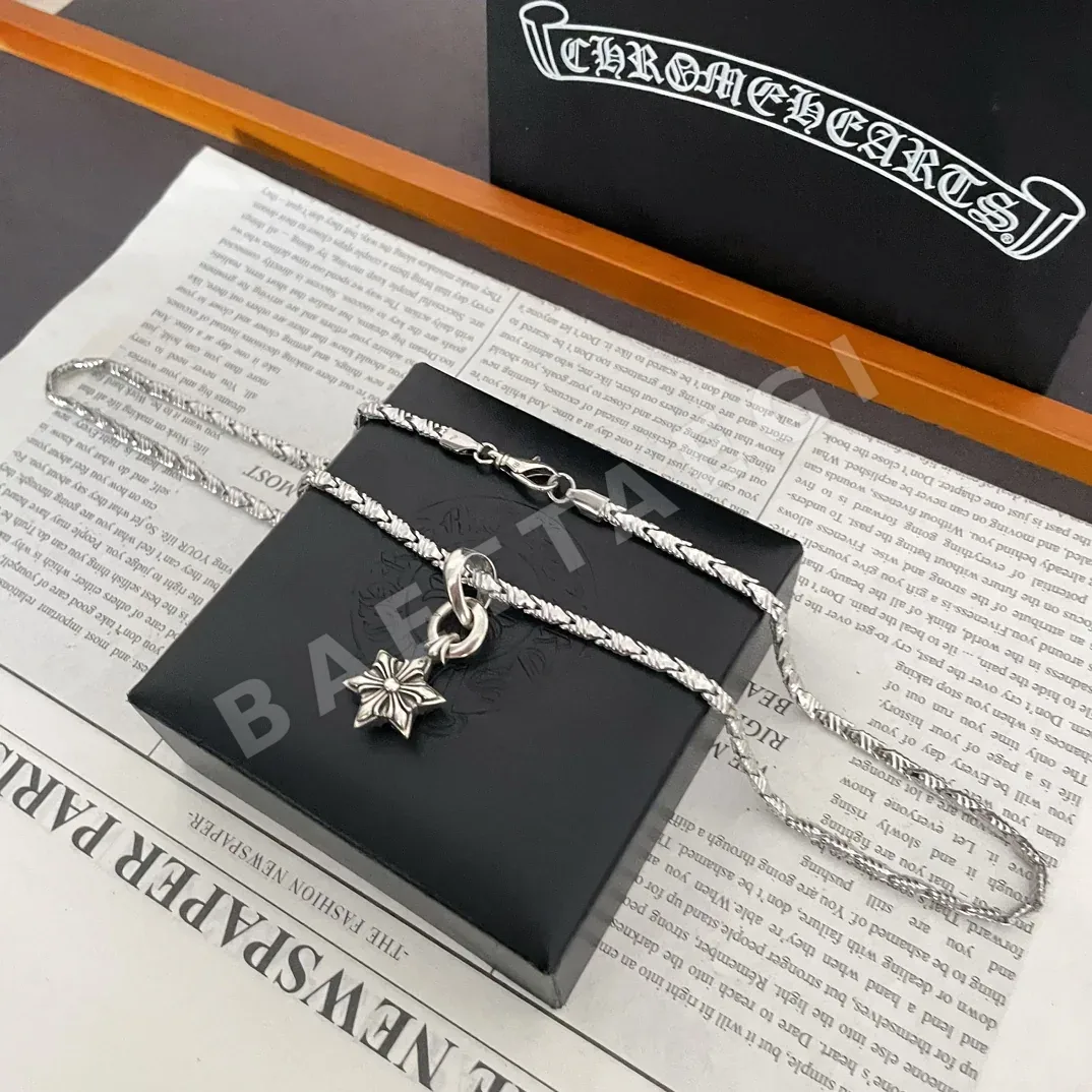 크롬하츠 육각별 펜던트 엠보싱 목걸이 상세 이미지 4