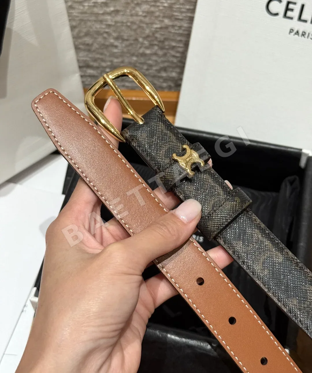 셀린느 트리옹프 골드 버클 소가죽 벨트 25MM 상세 이미지 5