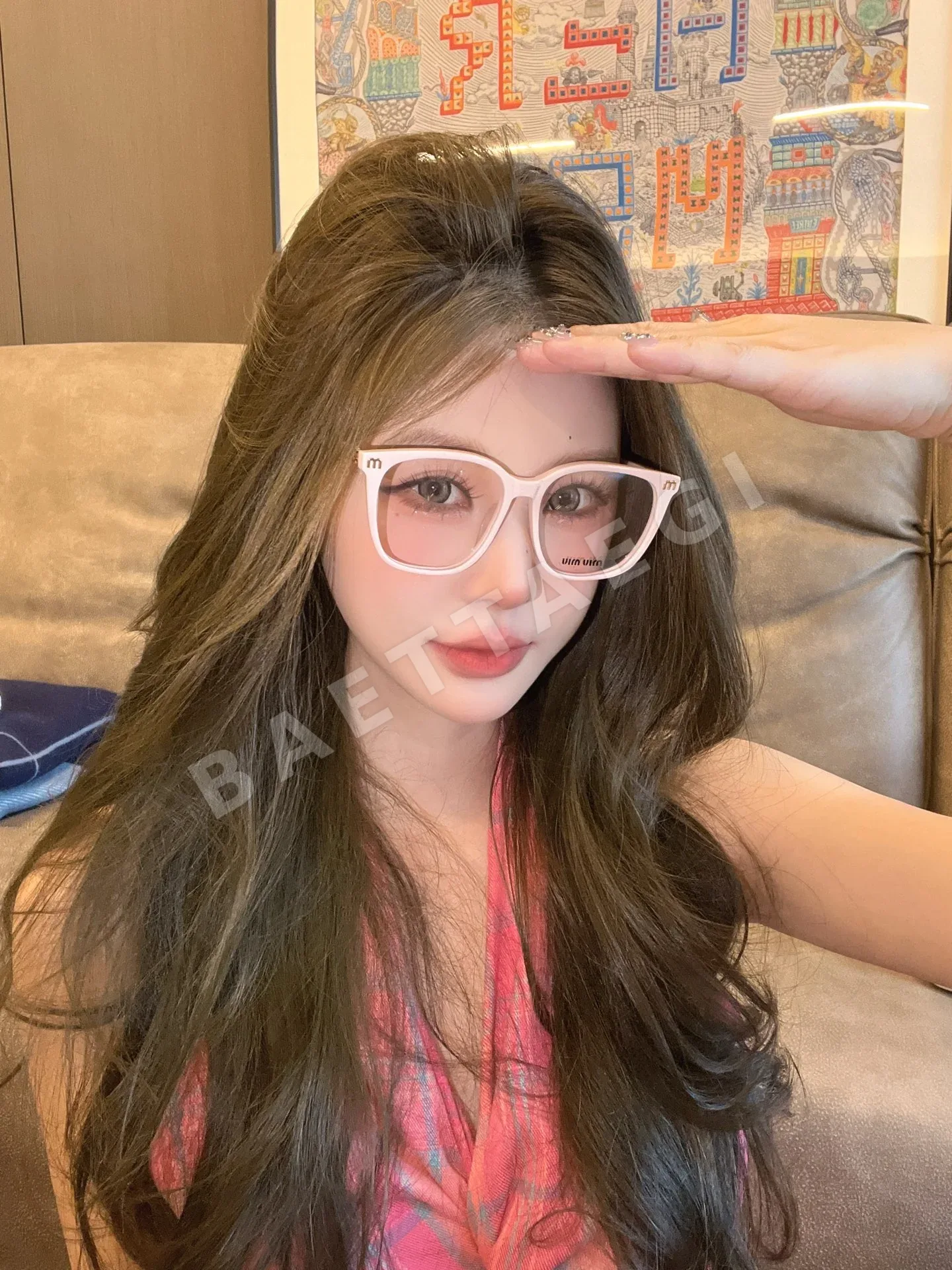 미우미우 VMU 62 ZS 선글라스 상세 이미지 4