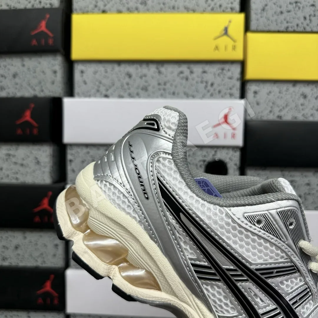 아식스 [LZ] 젤 카야노 14 1201A457-101 200568 Asics Gel-Kayano 14 JJJJound Silver Black 상세 이미지 4
