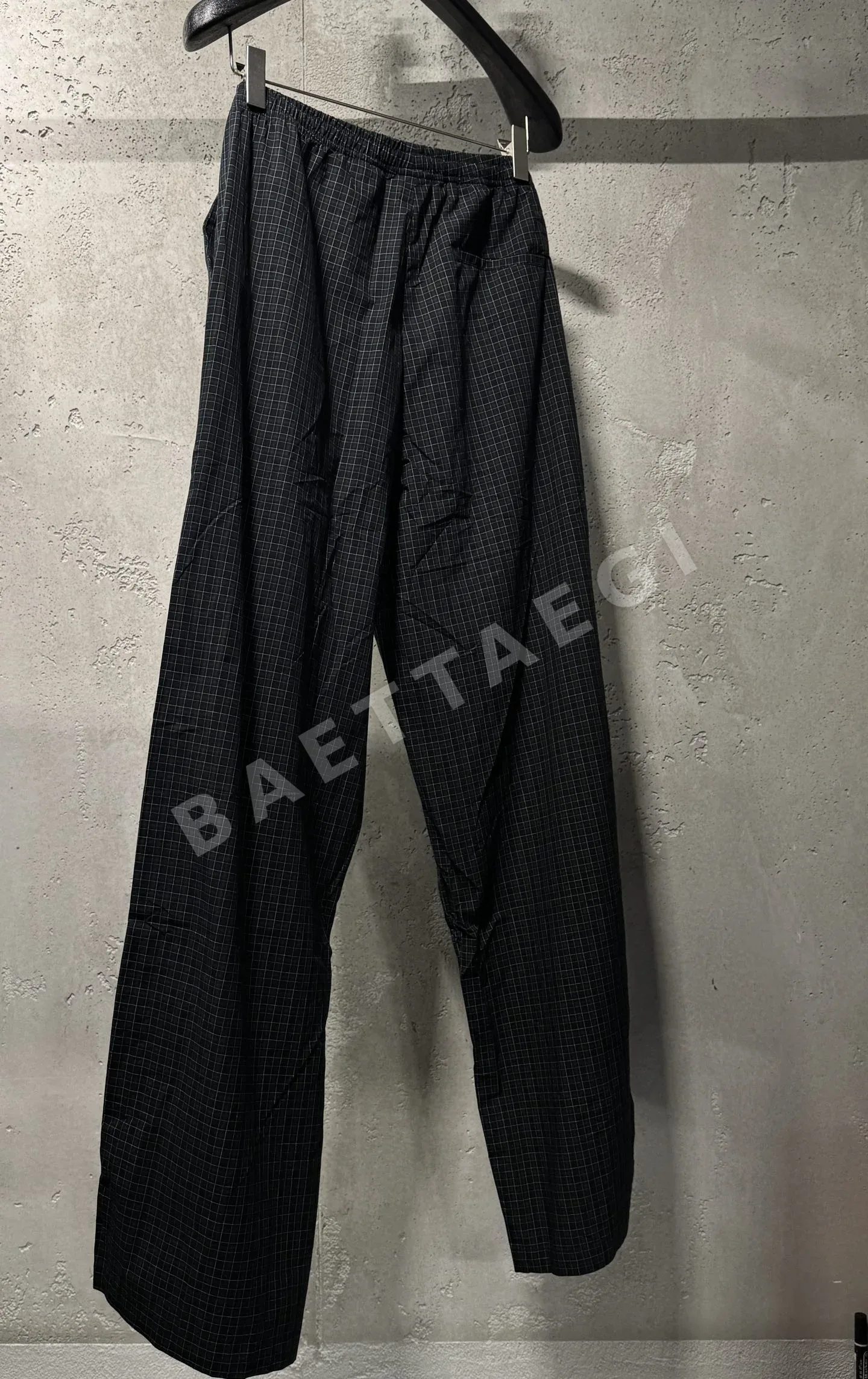 발렌시아가 남성 바지 상세 이미지 3