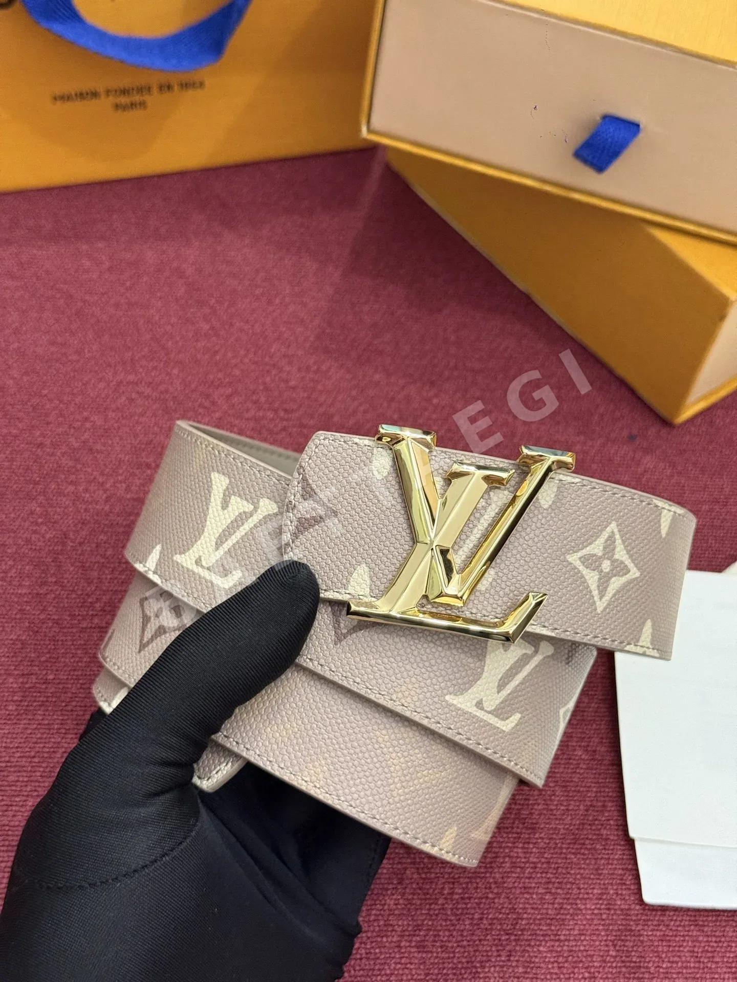 루이비통 LV 디멘션 모노그램 리버서블 벨트 상세 이미지 2