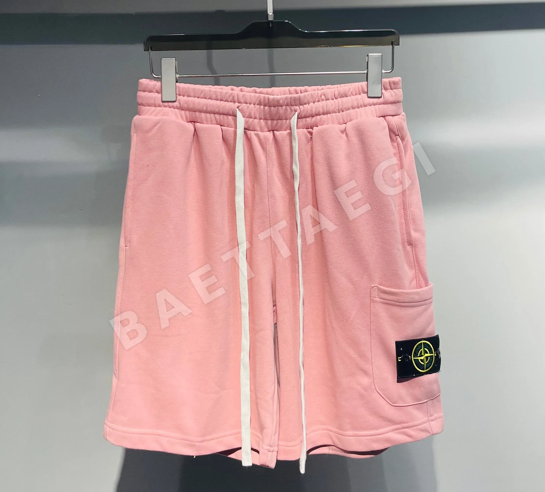 스톤아일랜드 남여공용 반바지 51368 Stone Island Shorts 상세 이미지 2