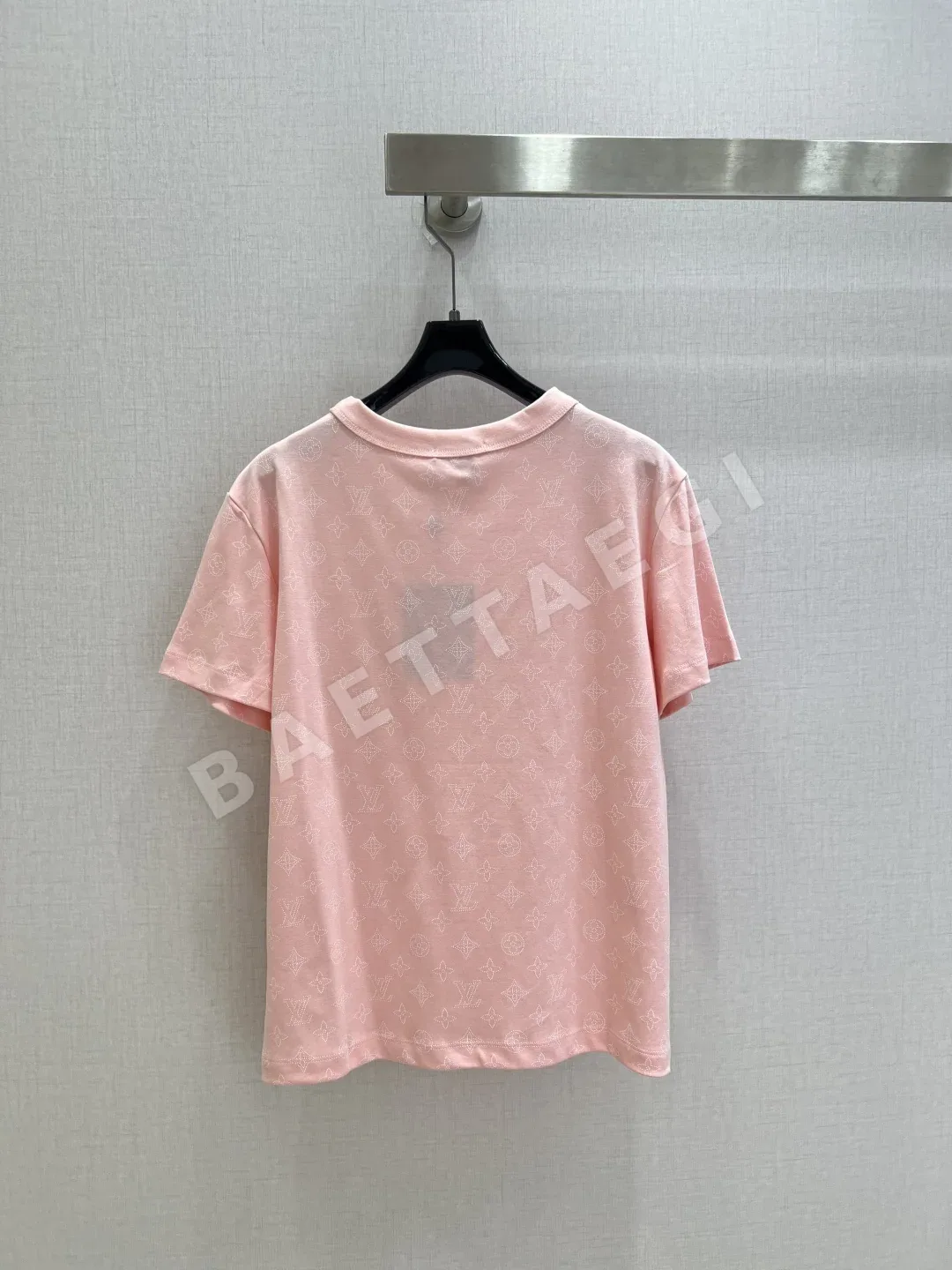 루이비통 핑크 도트 모노그램 반팔 티셔츠 상세 이미지 9