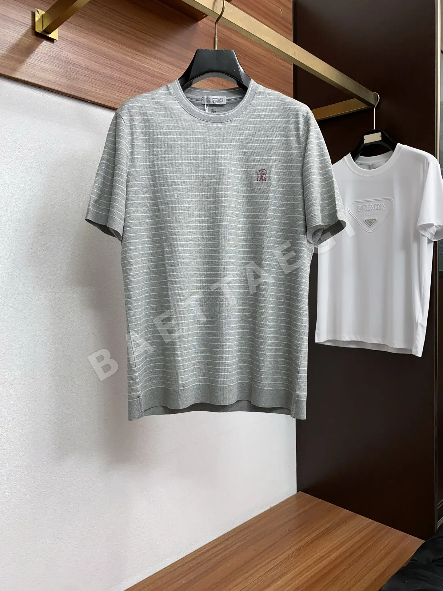 브루넬로쿠치넬리 남성 크루넥 반팔 티셔츠 132355