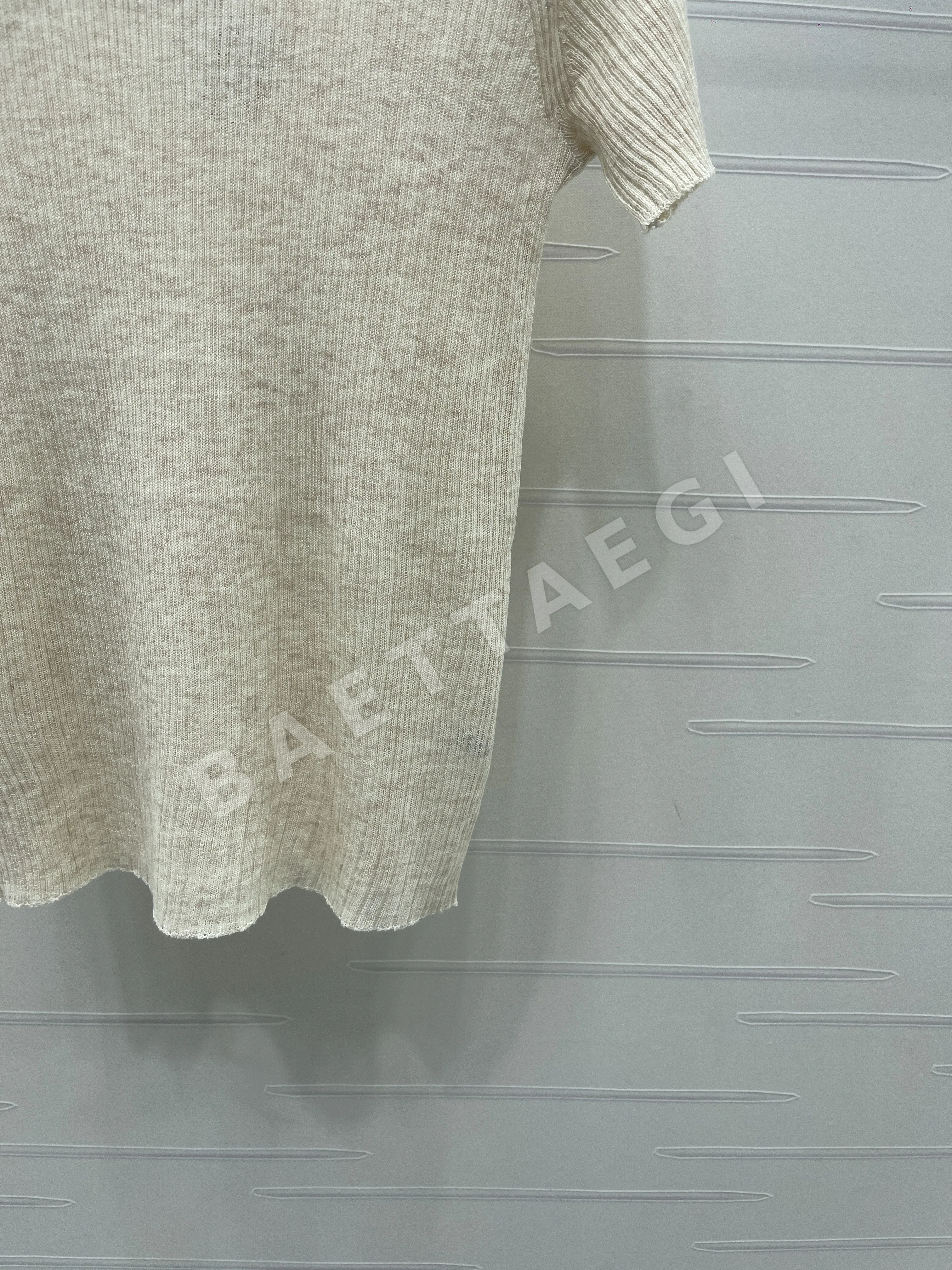 로에베 여성 반팔 상세 이미지 15