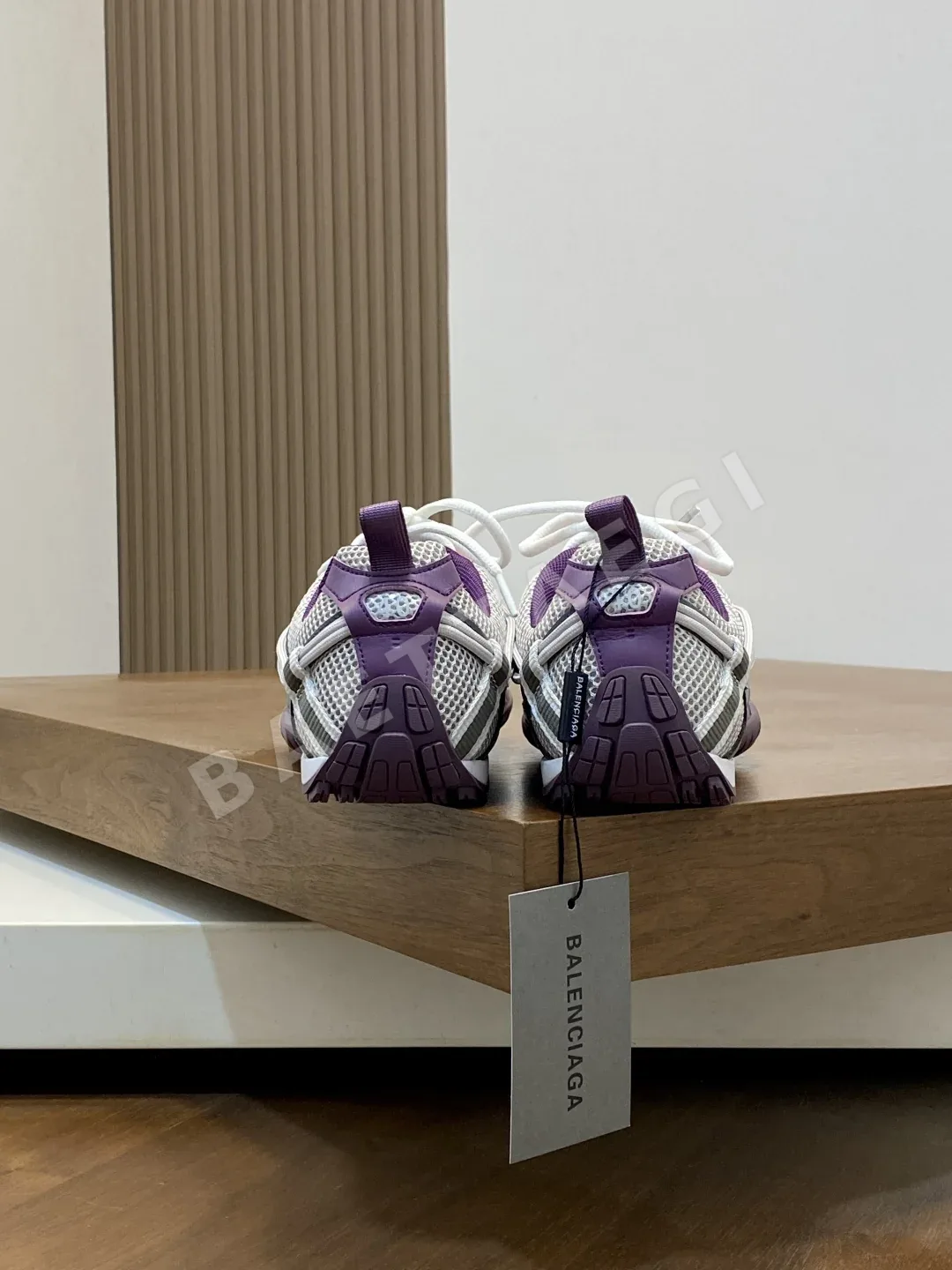 발렌시아가 레이더 메시 여성 신발 상세 이미지 8