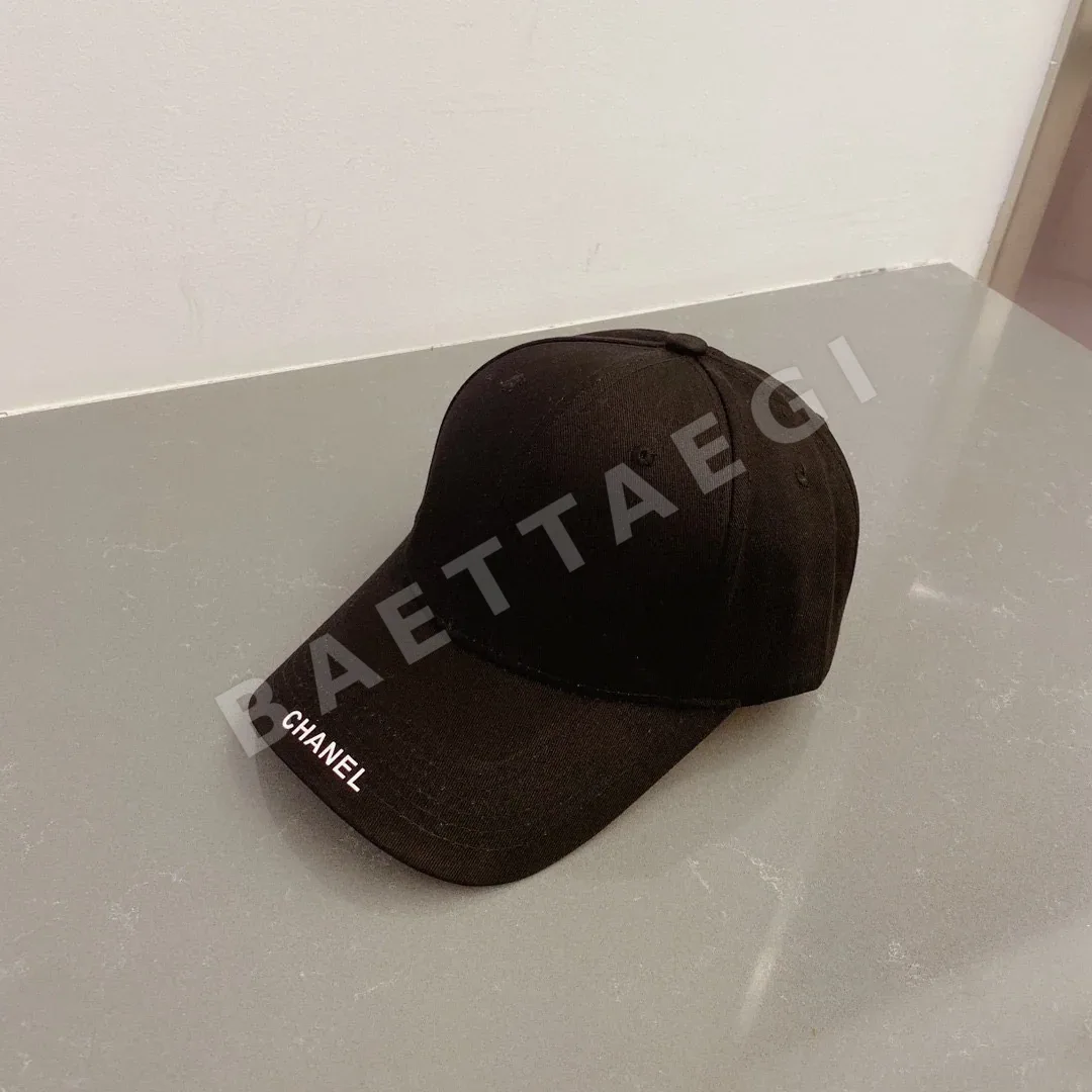 샤넬 블랙 화이트 베이스볼 캡 상세 이미지 3