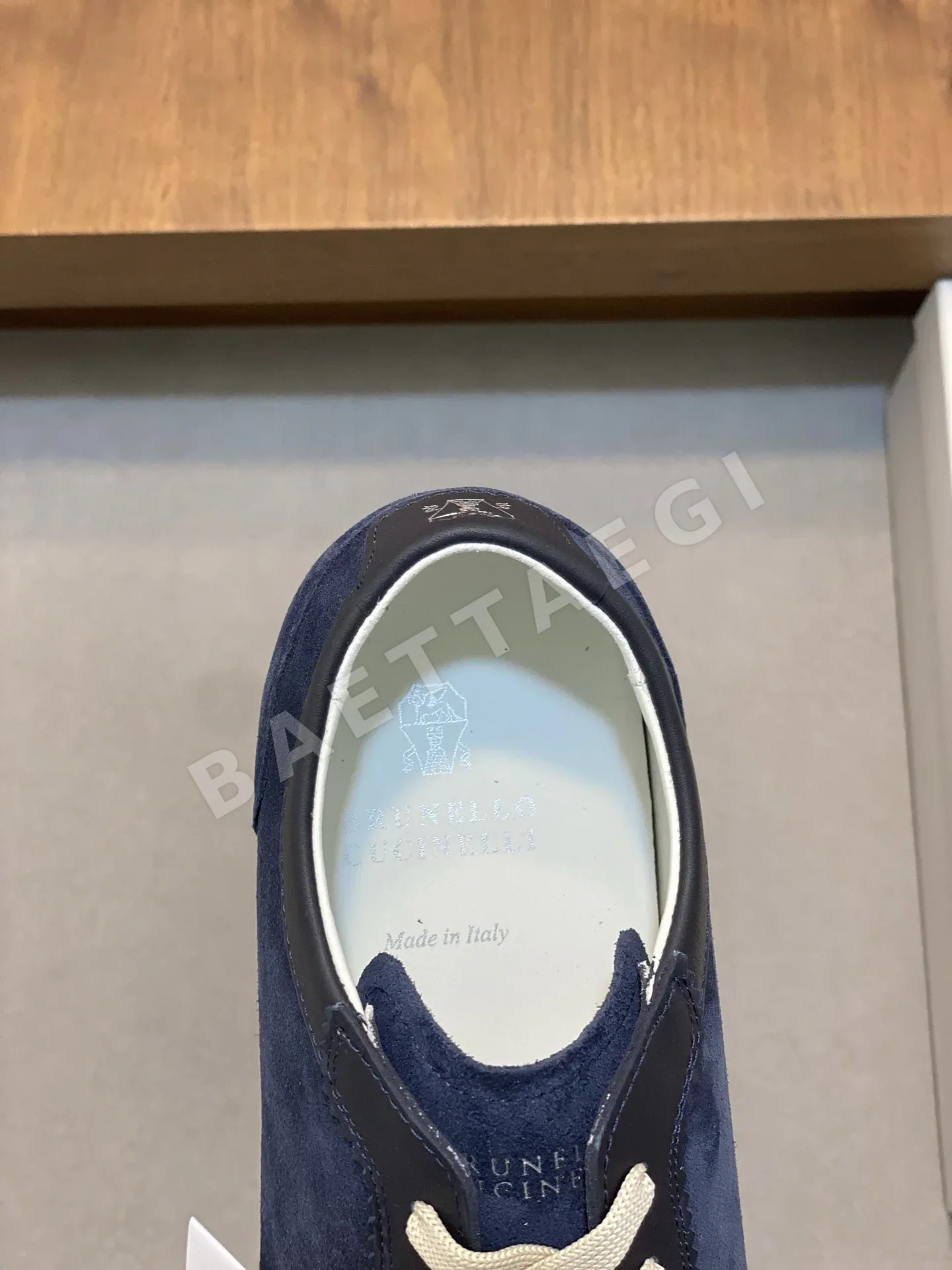 브루넬로쿠치넬리 워시드 스웨이드 스니커즈 9711 상세 이미지 7