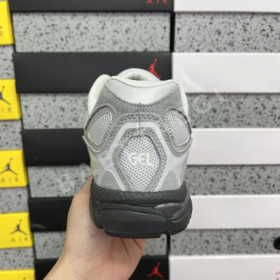 아식스 [GX] 젤 NYC 1203A417-020 200540 Asics Gel-NYC Glacier Grey Black 상세 이미지 2