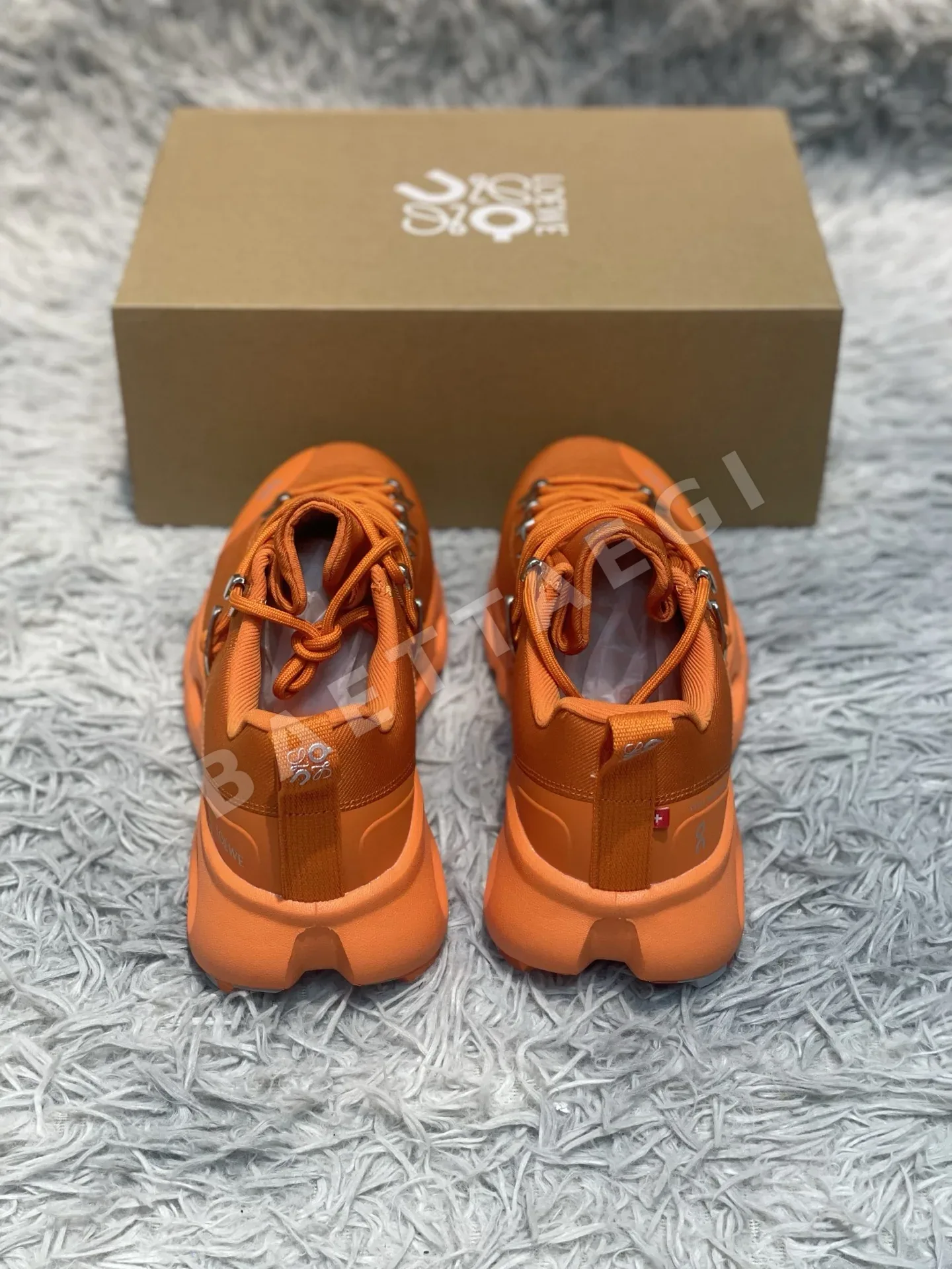 ON 퓨어 오리지널 하이킹 슈즈 상세 이미지 3