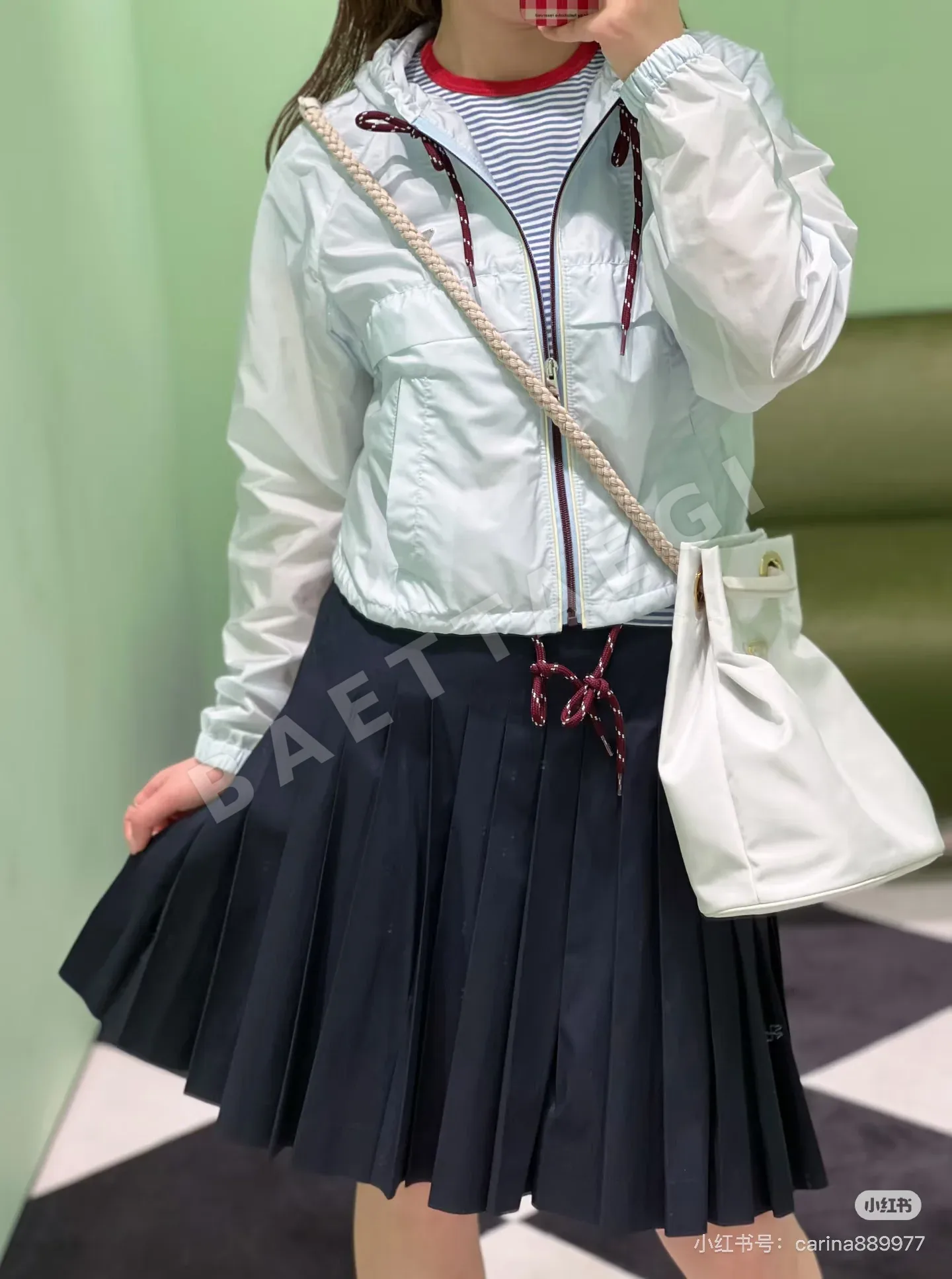 프라다 리사이클 나일론 여성 자켓 상세 이미지 2