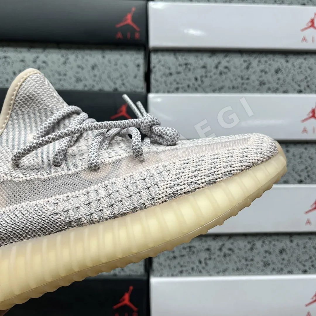 아디다스 [XQ] 이지 부스트 350 V2 FV5578 200765 Adidas Yeezy Boost 350 V2 Synth 상세 이미지 9