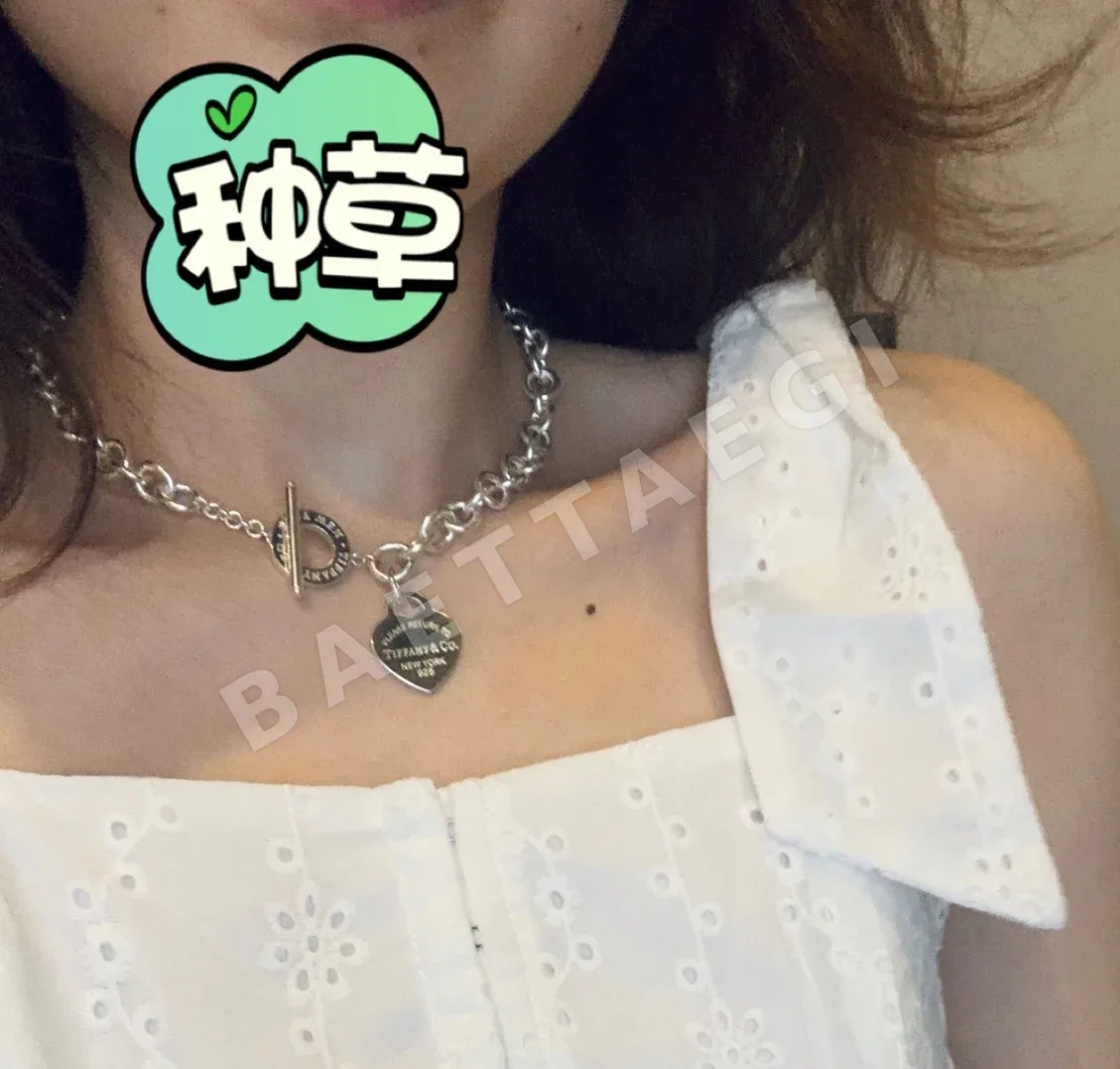 티파니 뉴 하트 OT 화이트 골드 목걸이 상세 이미지 2