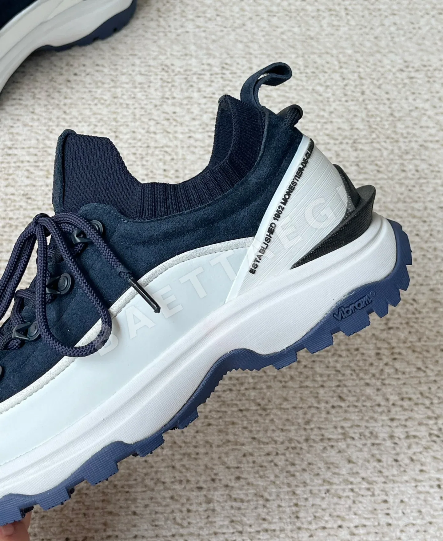 몽클레르 스니커즈 남성 가죽 플라이니트 원단 상세 이미지 5