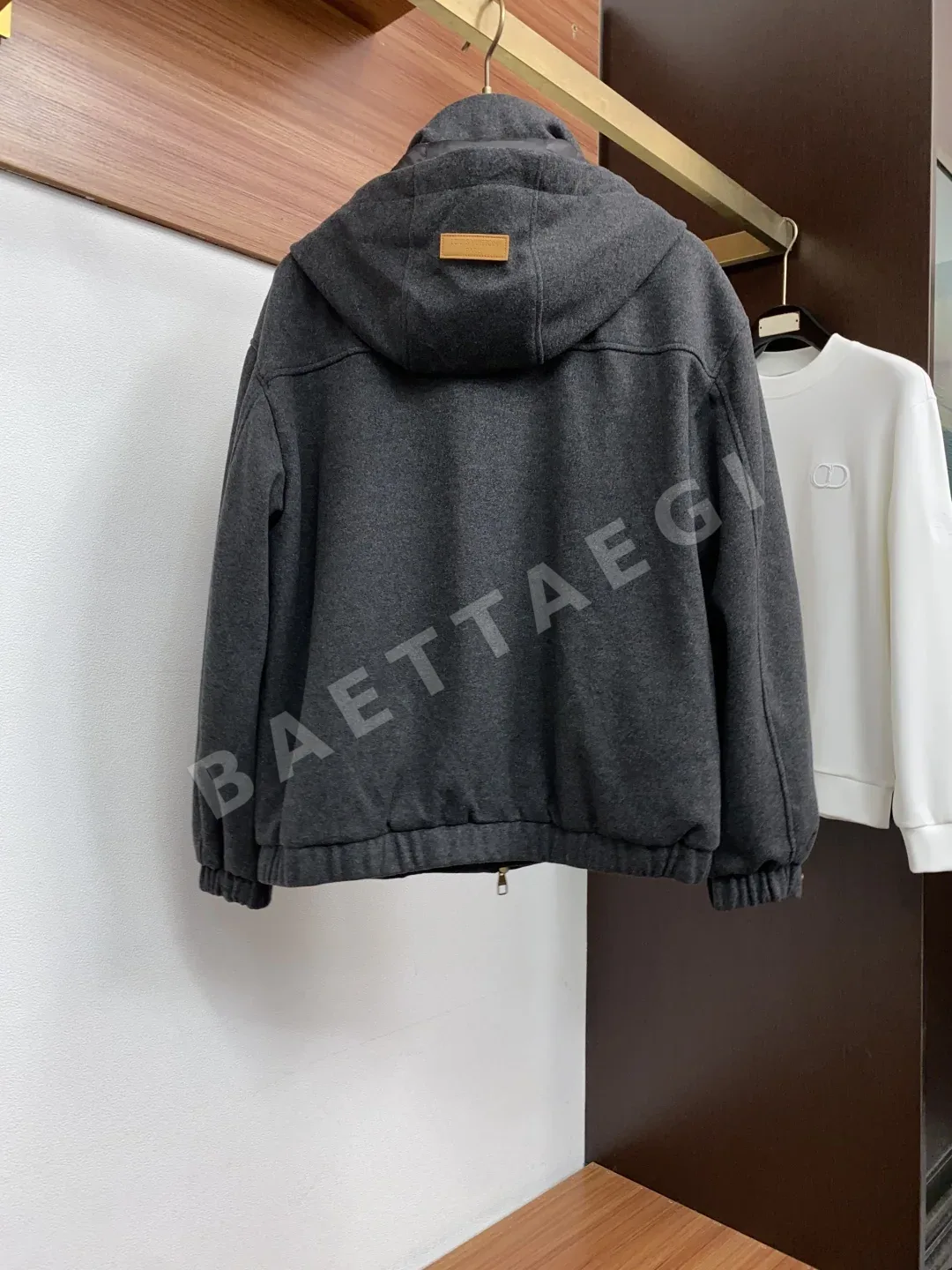 루이비통 후드 울 자켓 상세 이미지 9