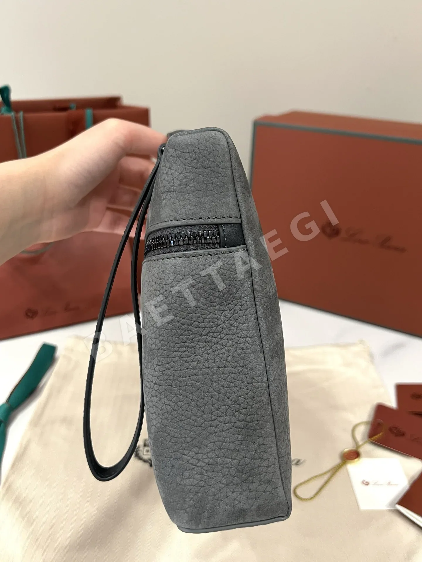 로로피아나 엑스트라 포치 클러치백 상세 이미지 5