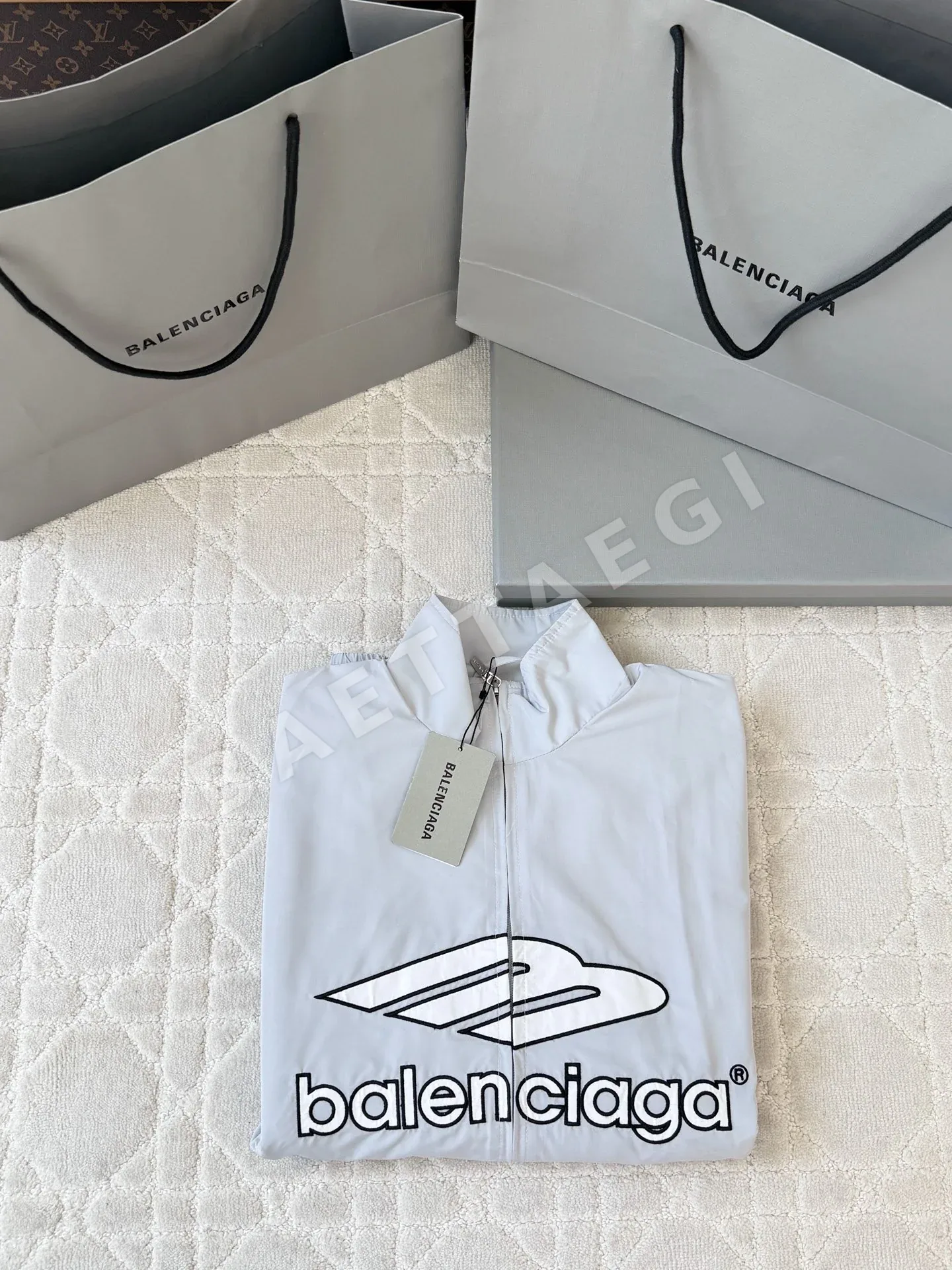 발렌시아가 남성 자켓 상세 이미지 3