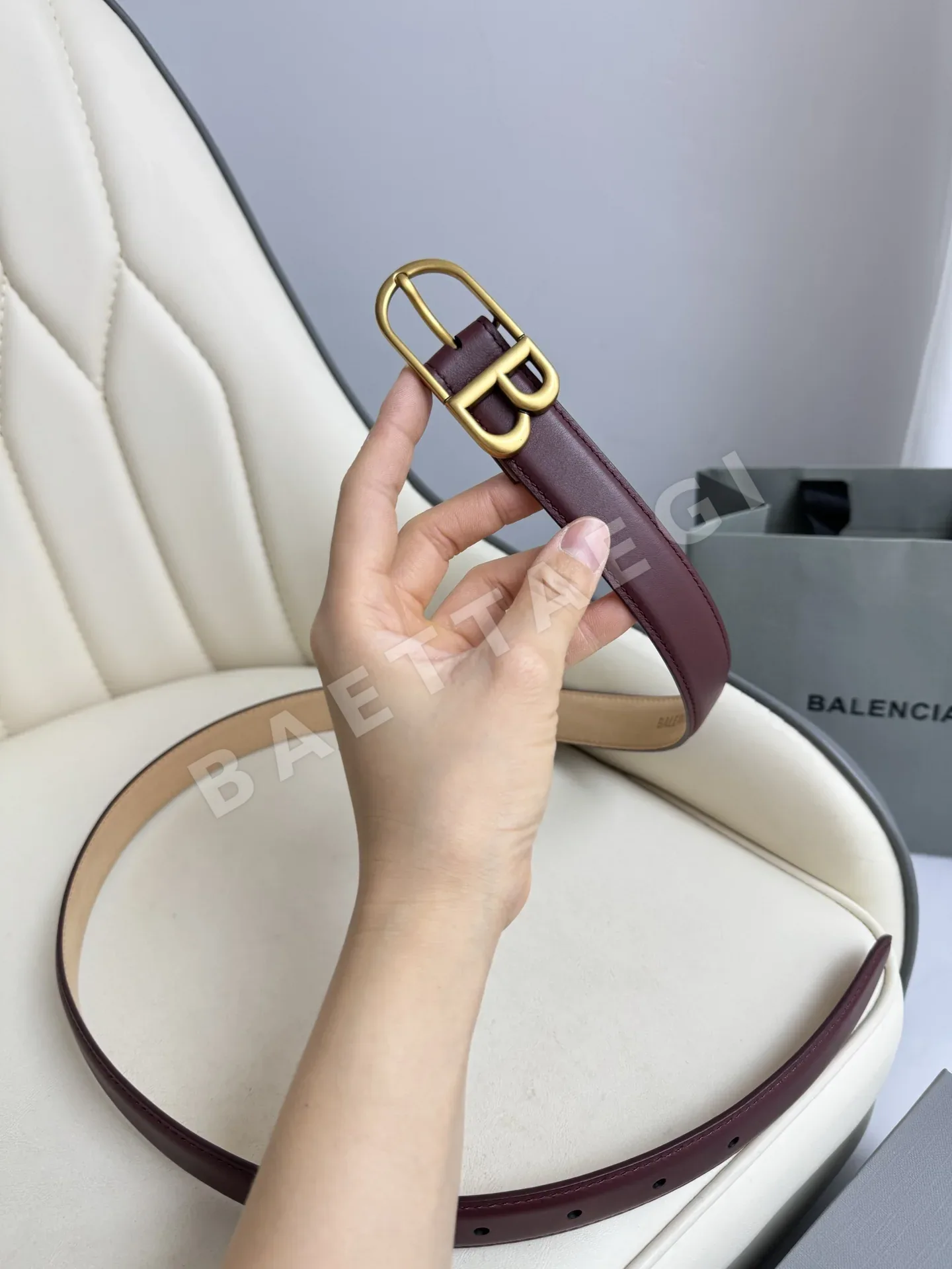 발렌시아가 빈티지 황동 장식 송아지가죽 벨트 상세 이미지 4
